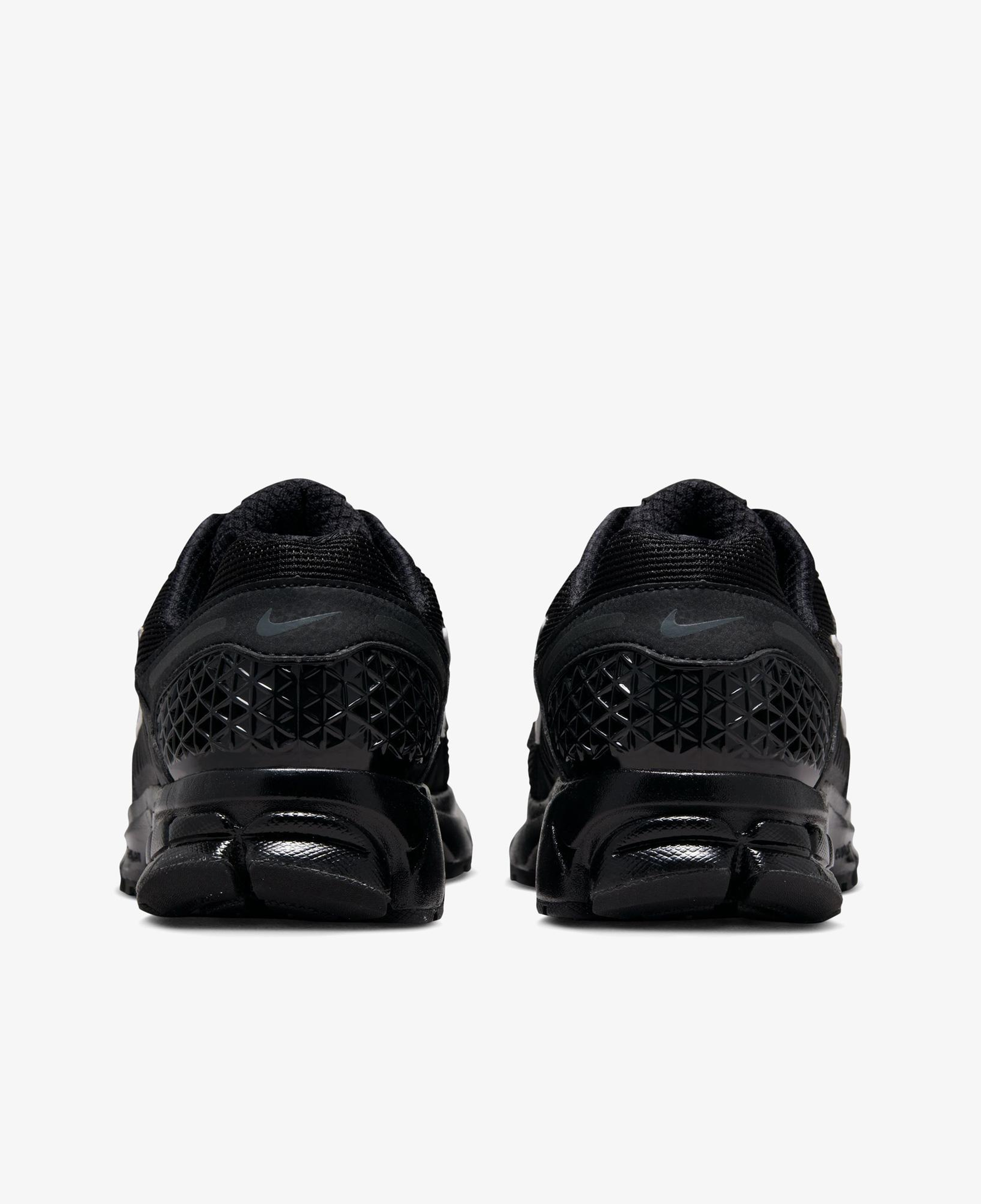 Nike Zoom Vomero 5 Kadın Siyah Spor Ayakkabı