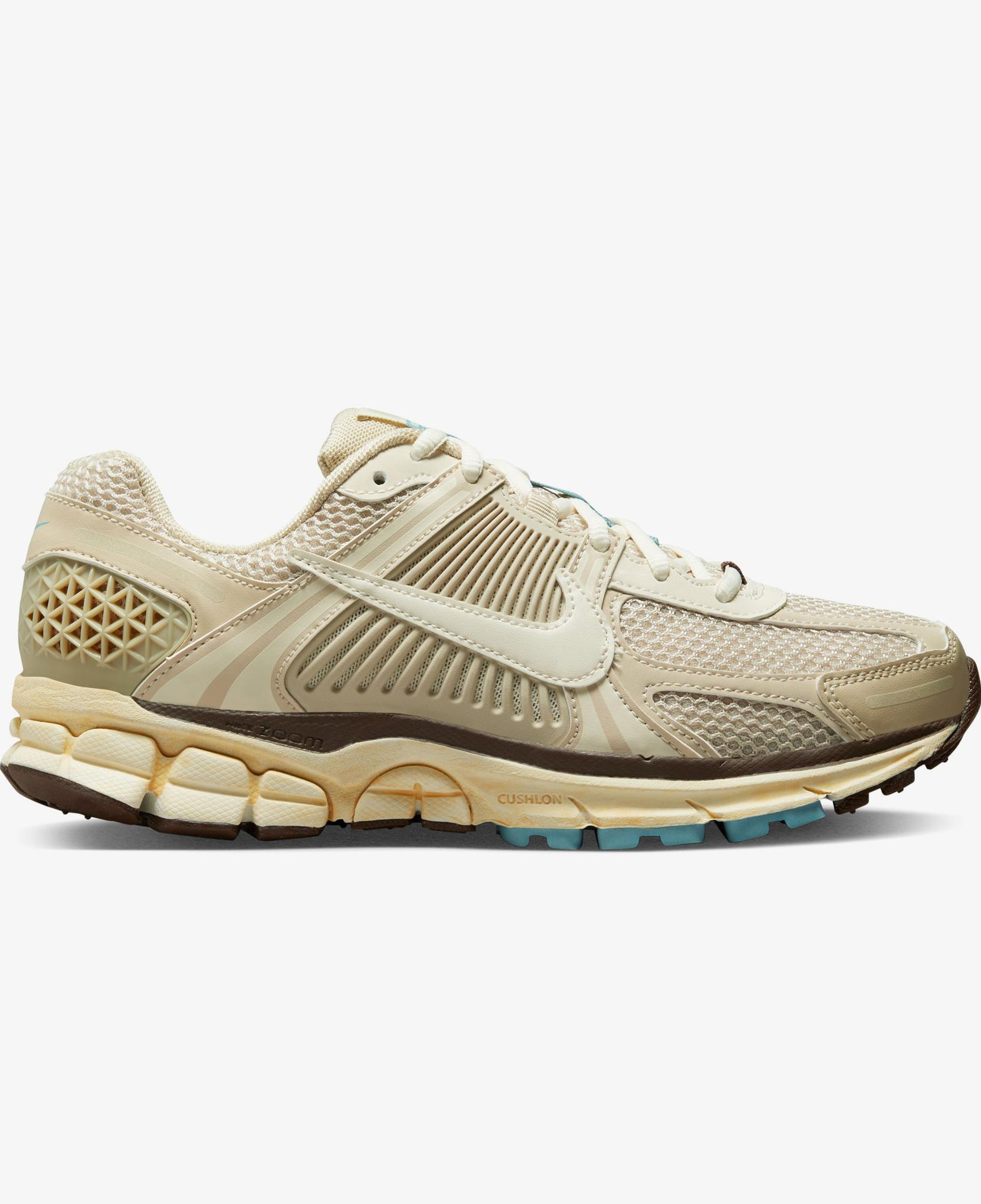 Nike Zoom Vomero 5 Kadın Krem Rengi Spor Ayakkabı