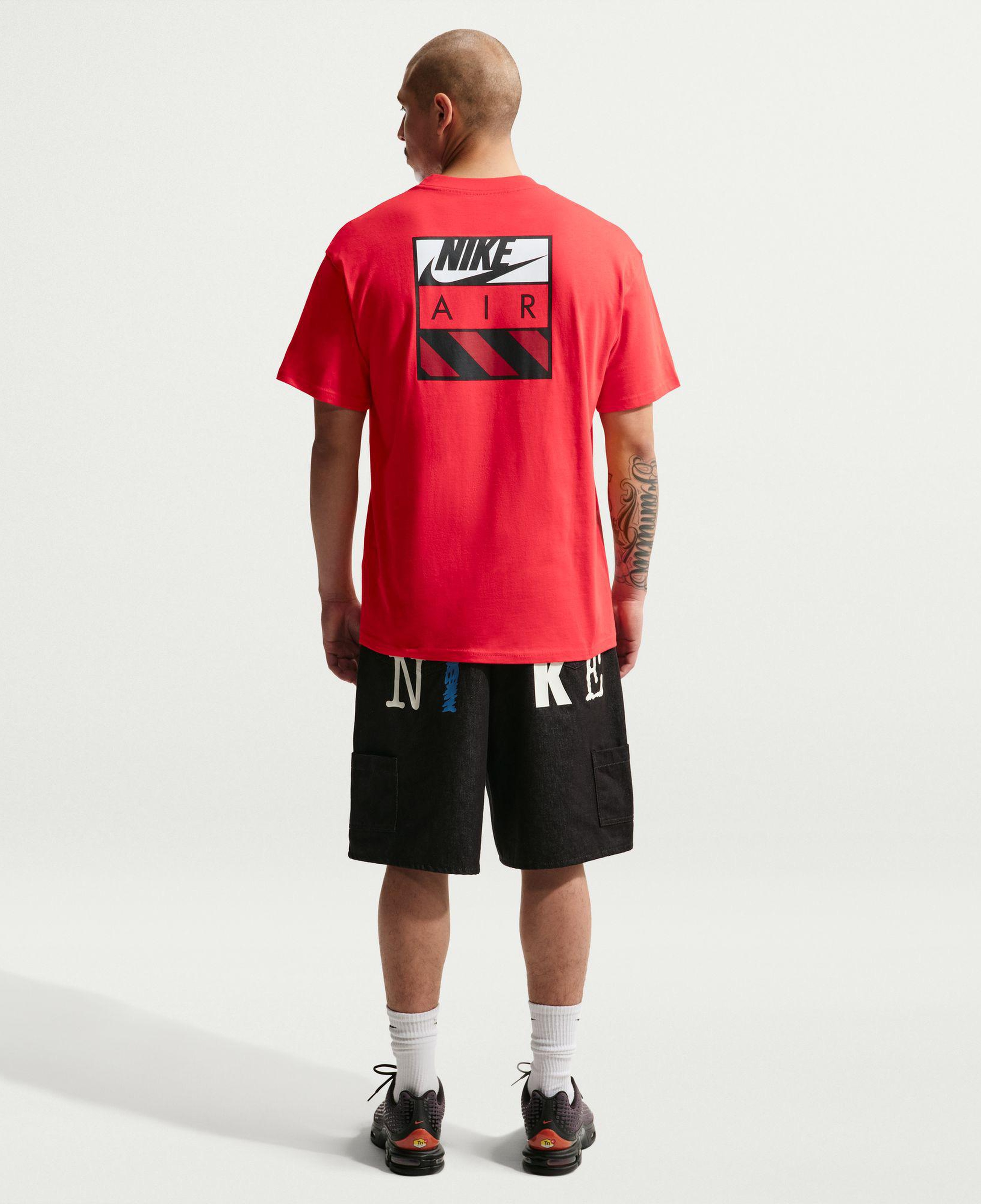 Nike Sportswear Air Box Erkek Kırmızı T-Shirt