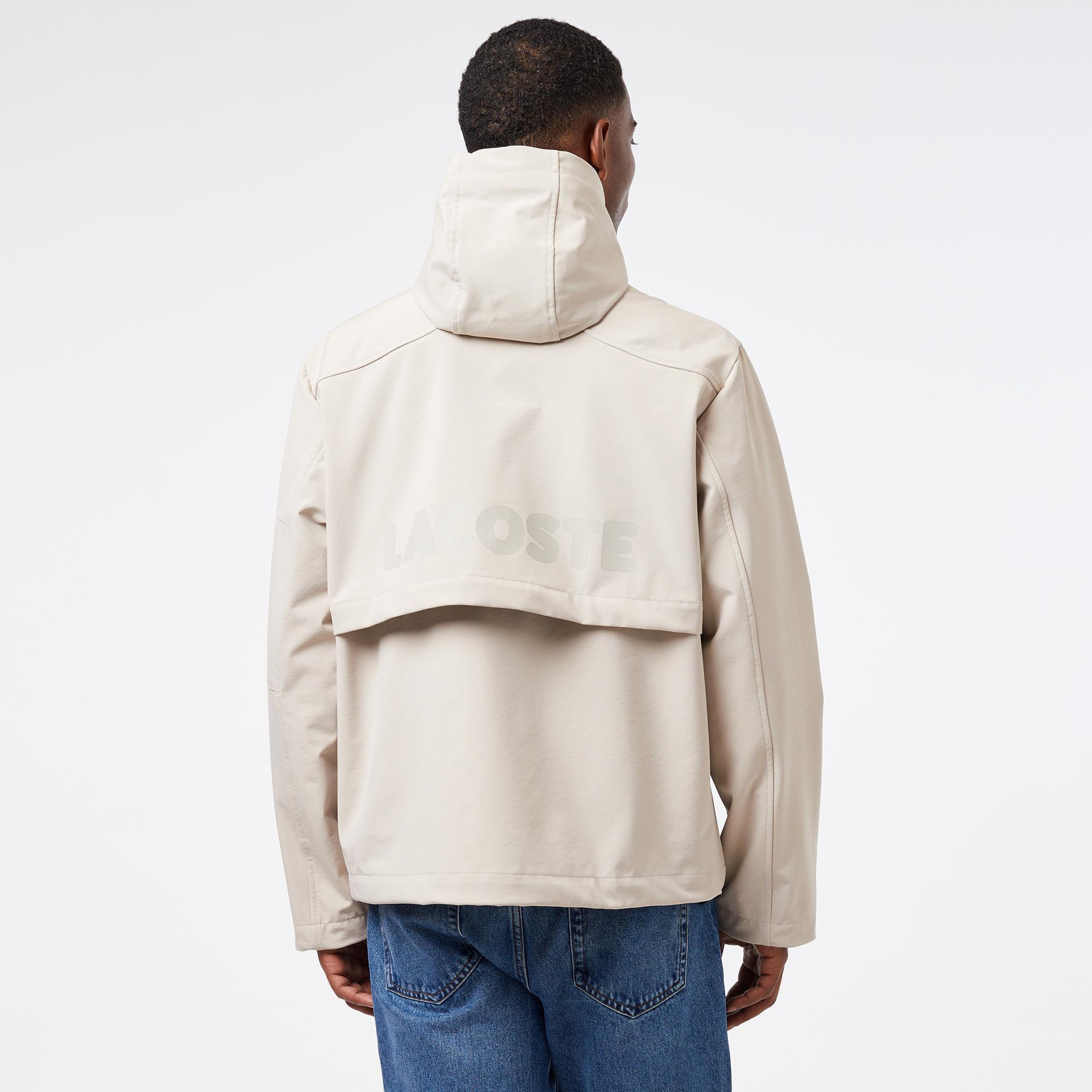 Lacoste Erkek Relaxed Fit Kapüşonlu Baskılı Krem Yağmurluk