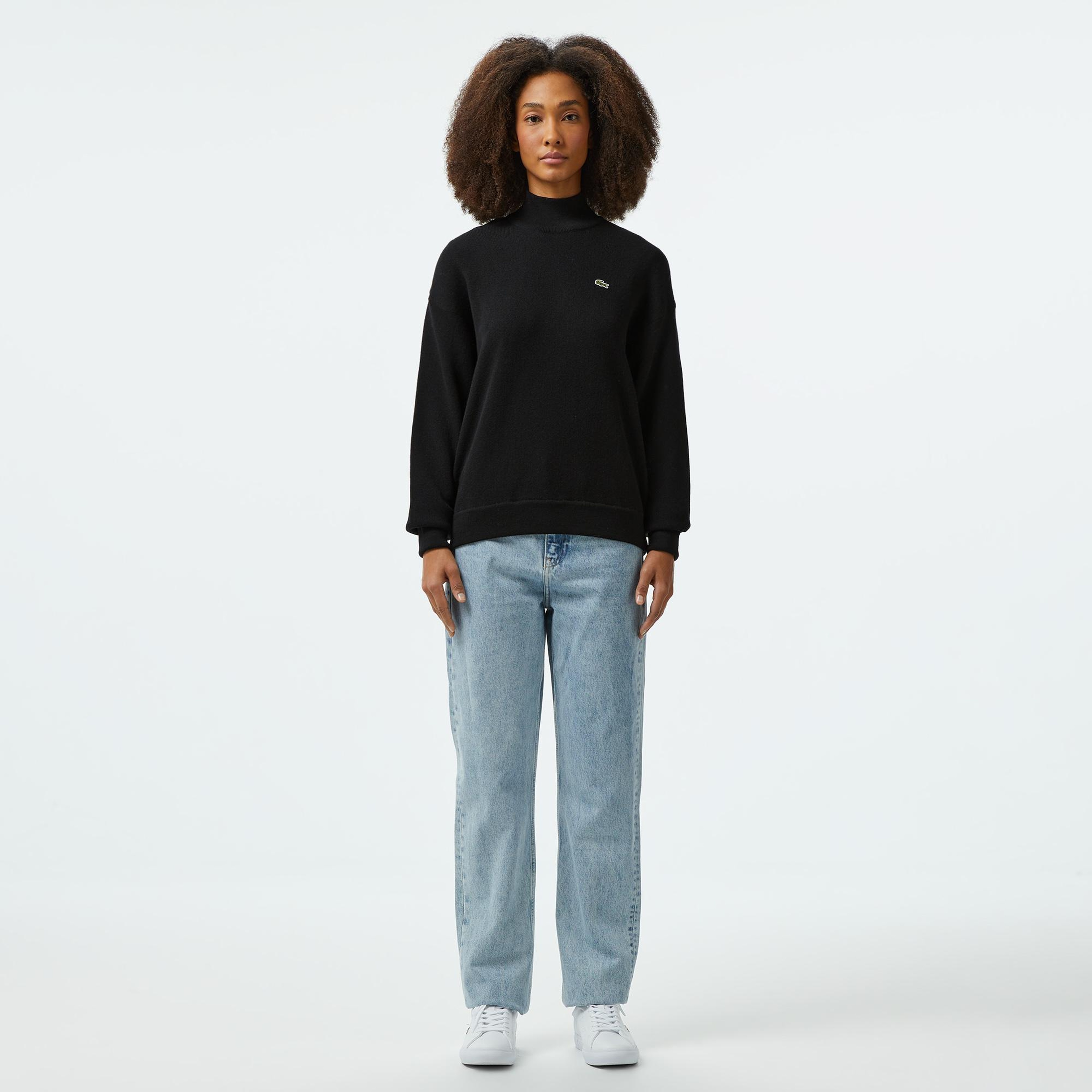 Lacoste Kadın Relaxed Fit Dik Yaka Yün Siyah Triko