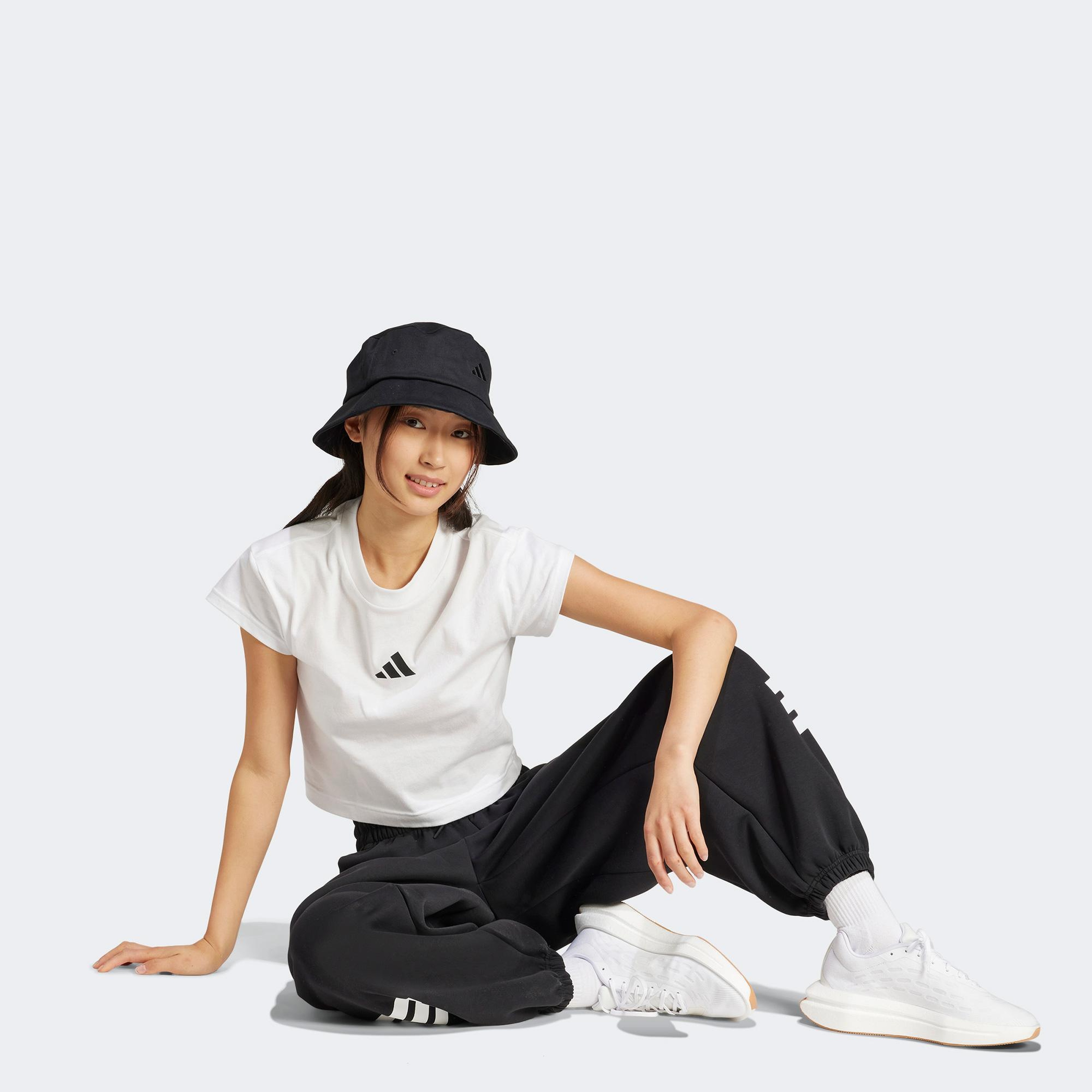 adidas Future Icons Small Logo Baby Kadın Beyaz T-Shirt