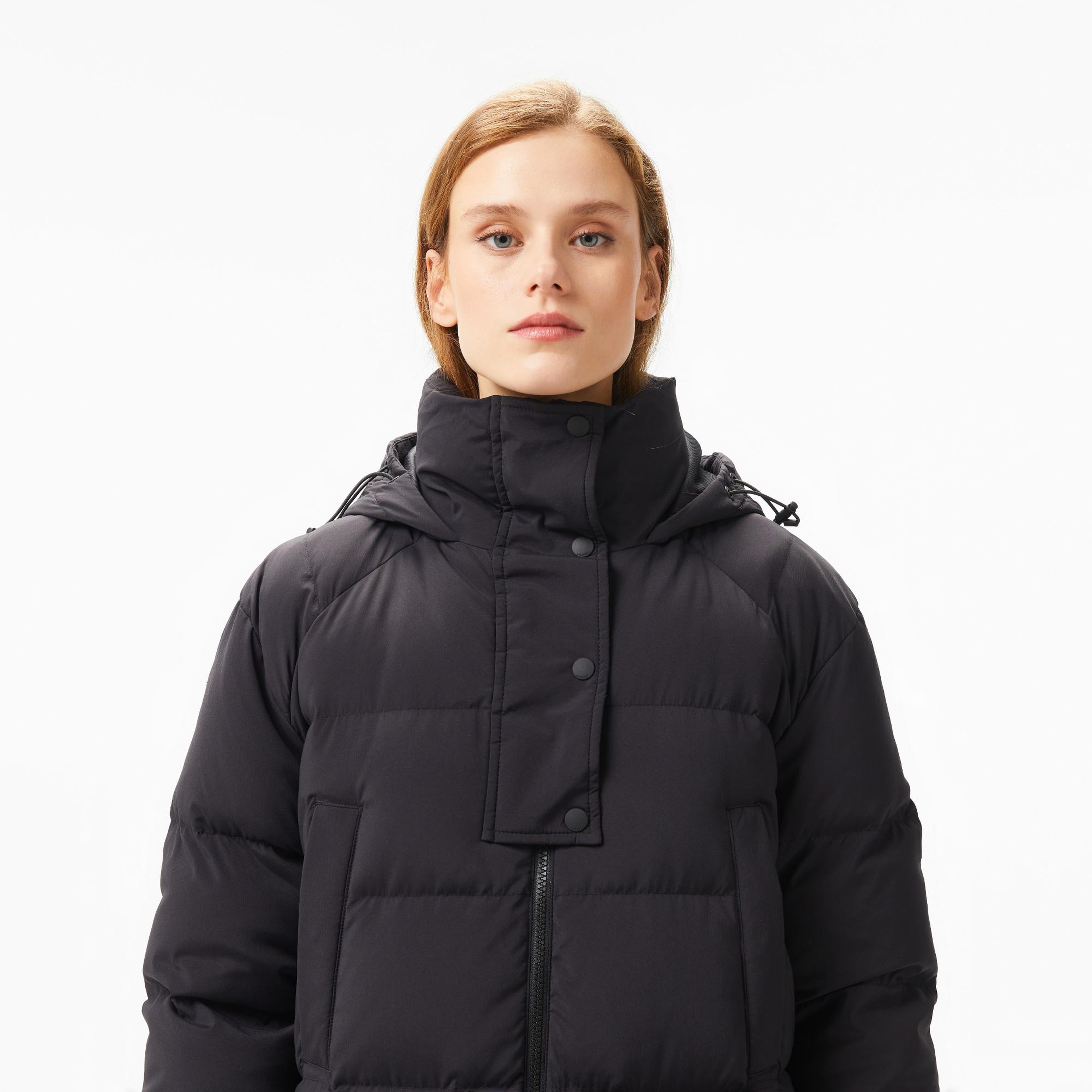 Lacoste Kadın Siyah Mont