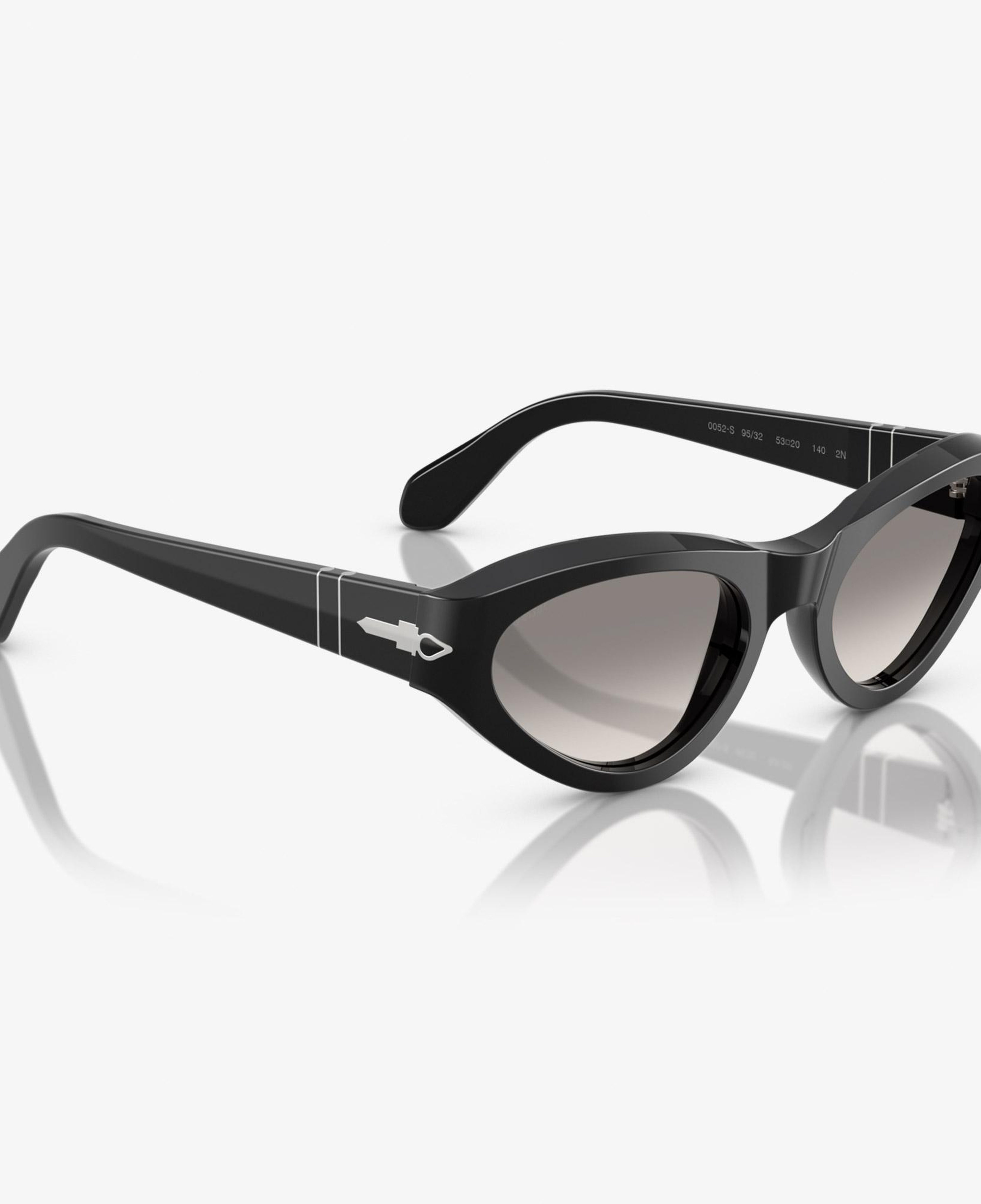 Persol PO0052S Kadın Siyah Güneş Gözlüğü