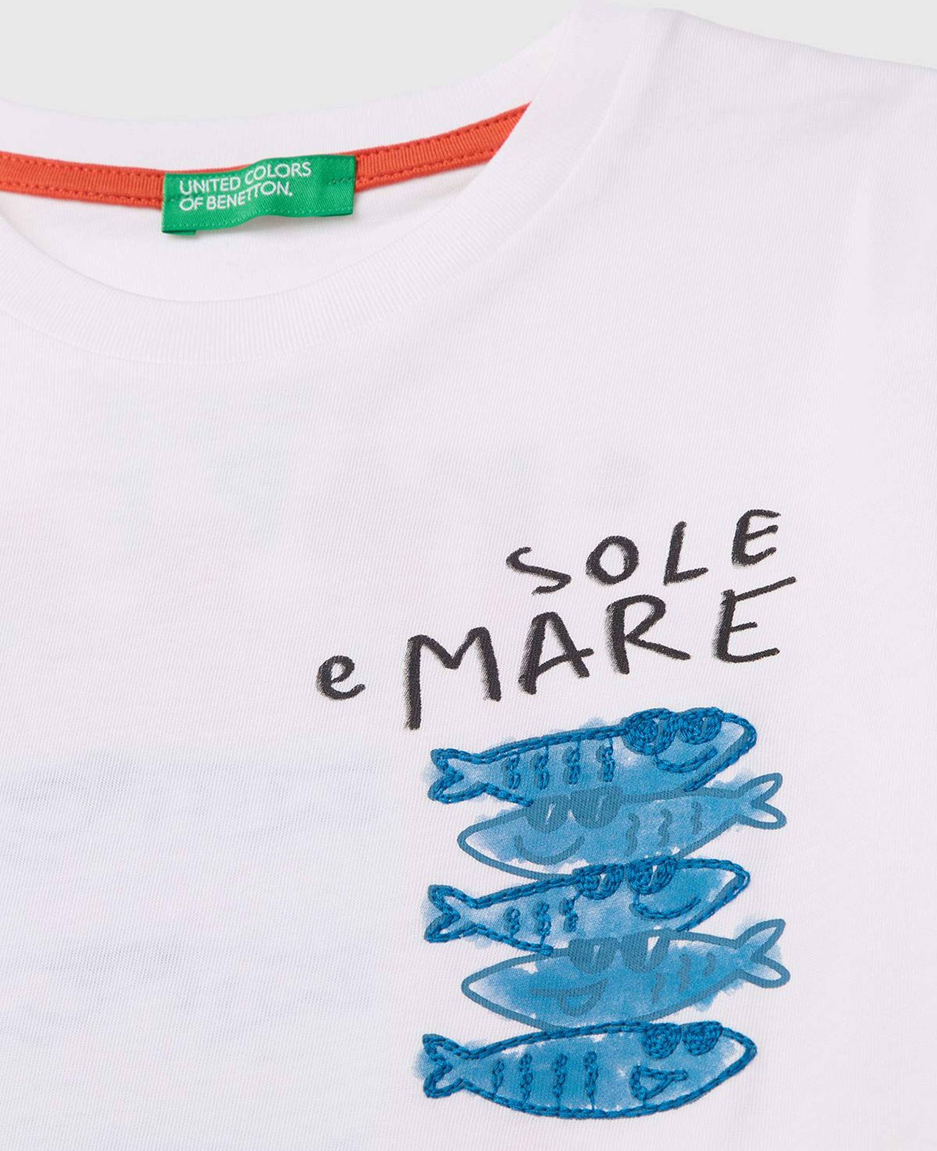 Erkek Çocuk Beyaz Ön ve Arka Baskı İşleme Detaylı T-Shirt