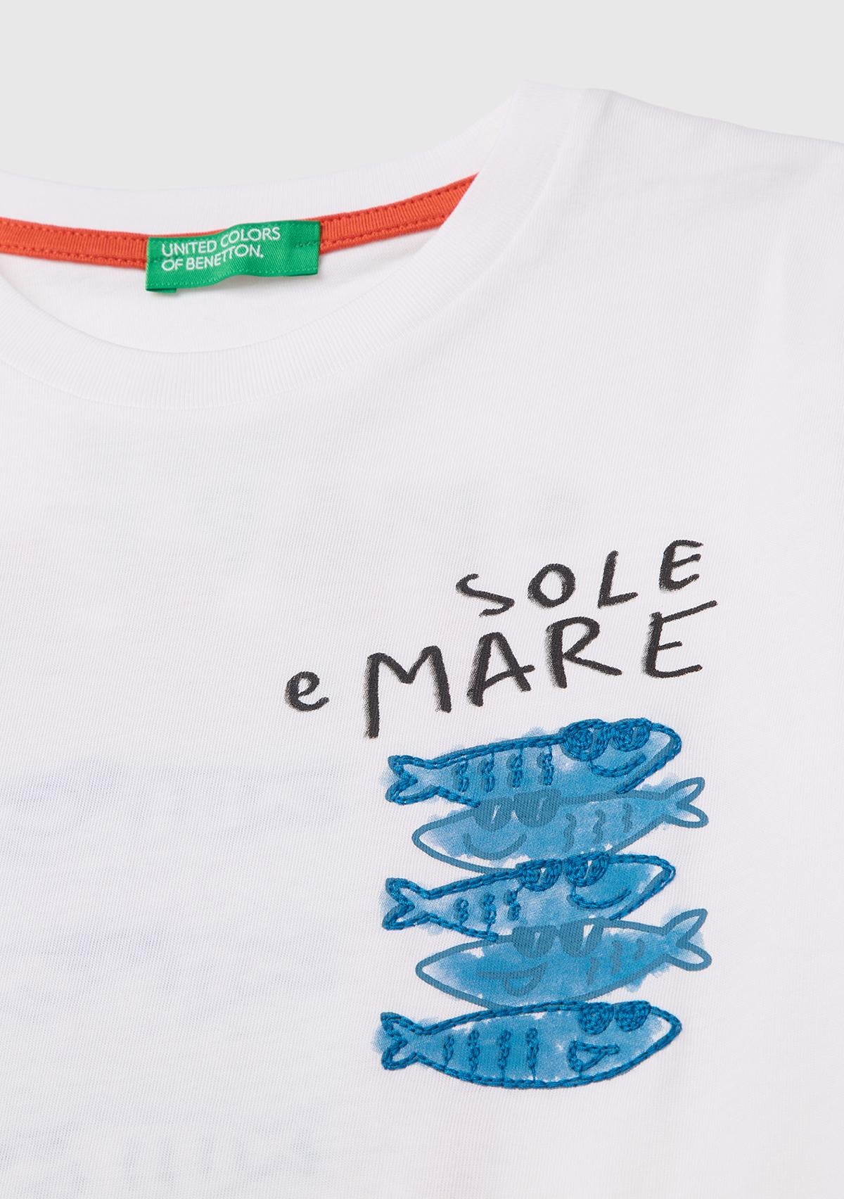 Erkek Çocuk Beyaz Ön ve Arka Baskı İşleme Detaylı T-Shirt
