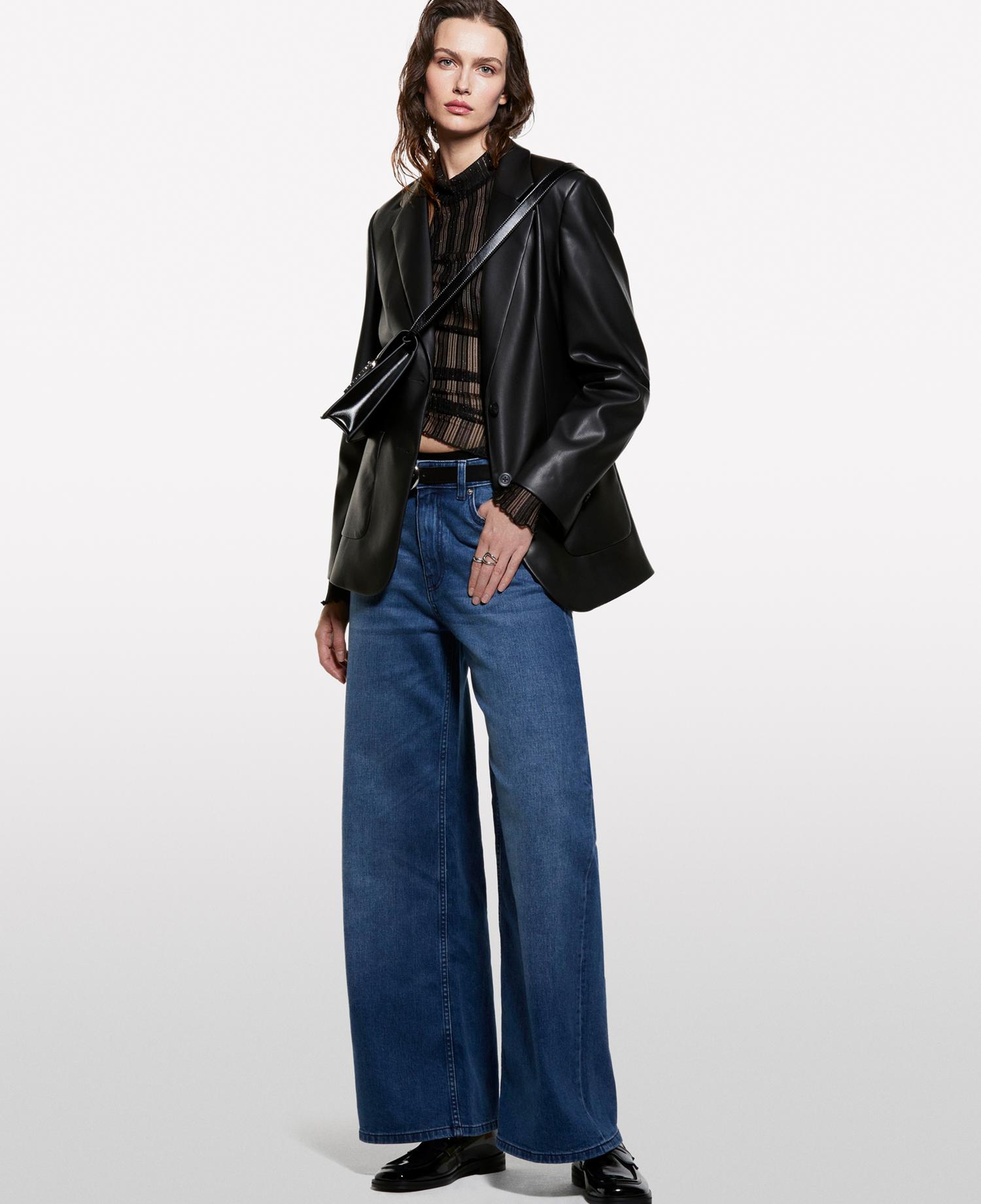 Kadın Koyu Mavi Pamuk Karışımlı Taş Yıkama Wide Fit Denim Pantolon