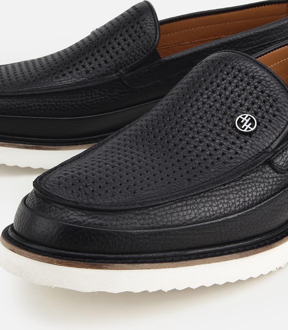 Erkek Deri Siyah  Delikli Hafif Tabanlı Klasik Loafer