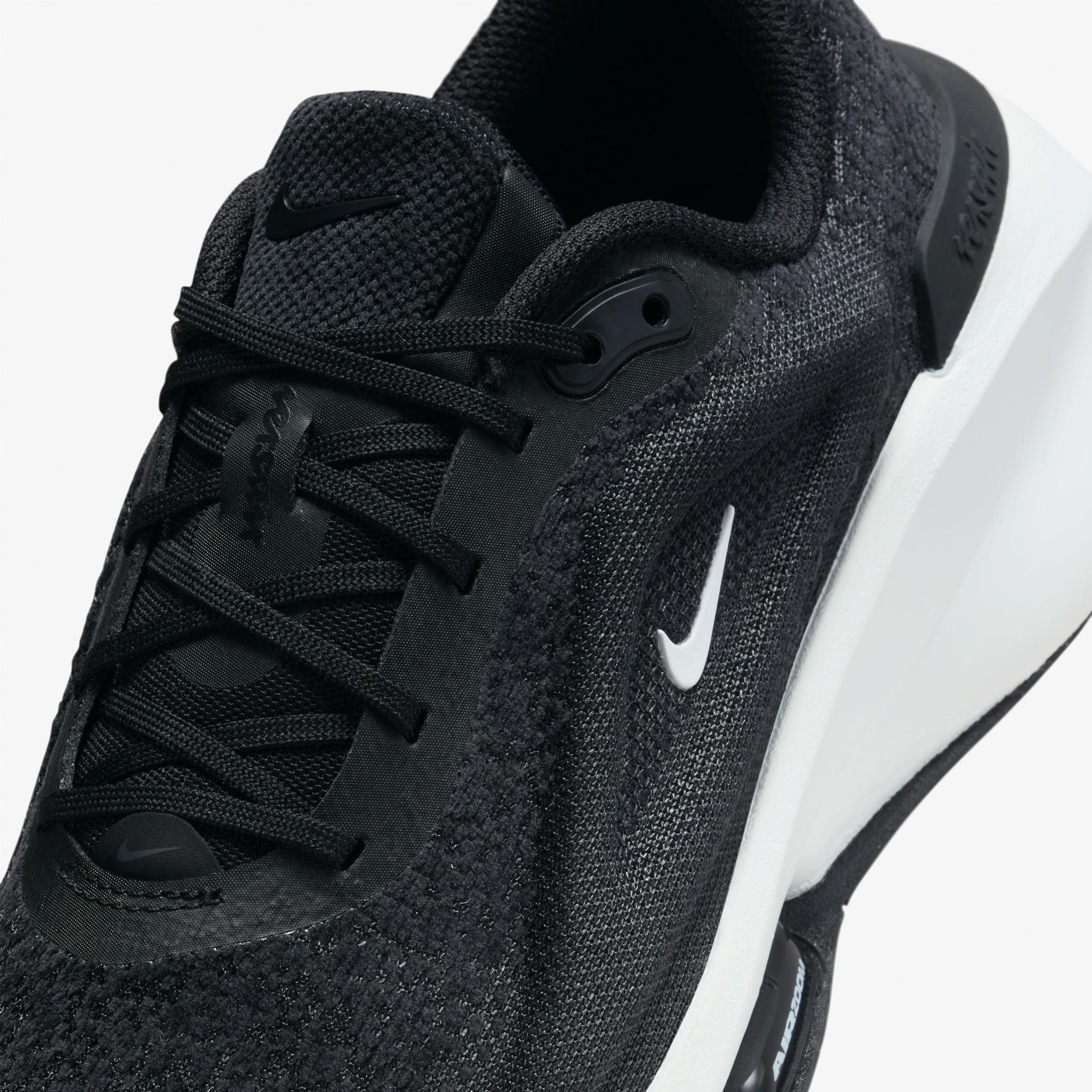 Nike Versair Kadın Siyah Spor Ayakkabı