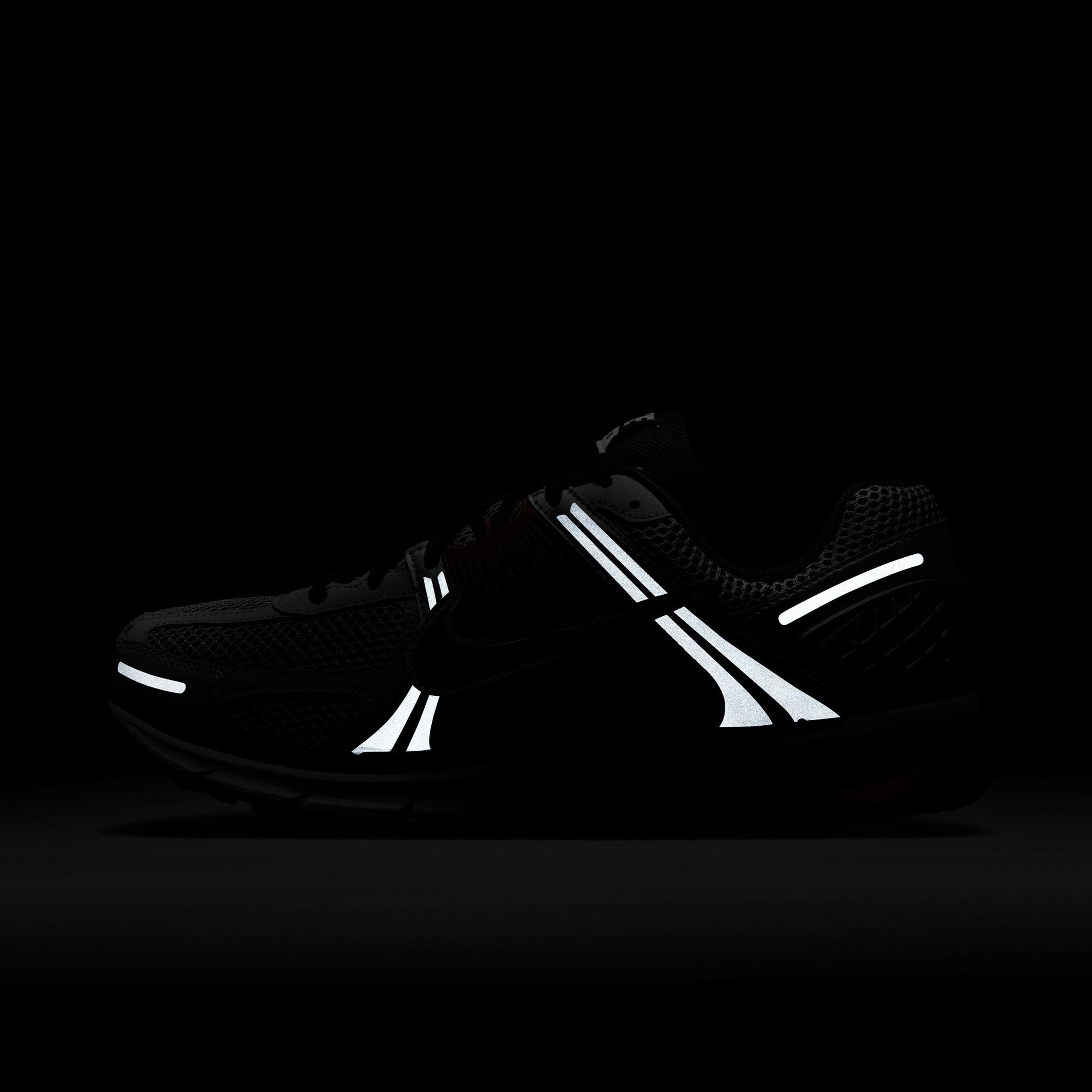 Nike Zoom Vomero 5 Erkek Gri Spor Ayakkabı