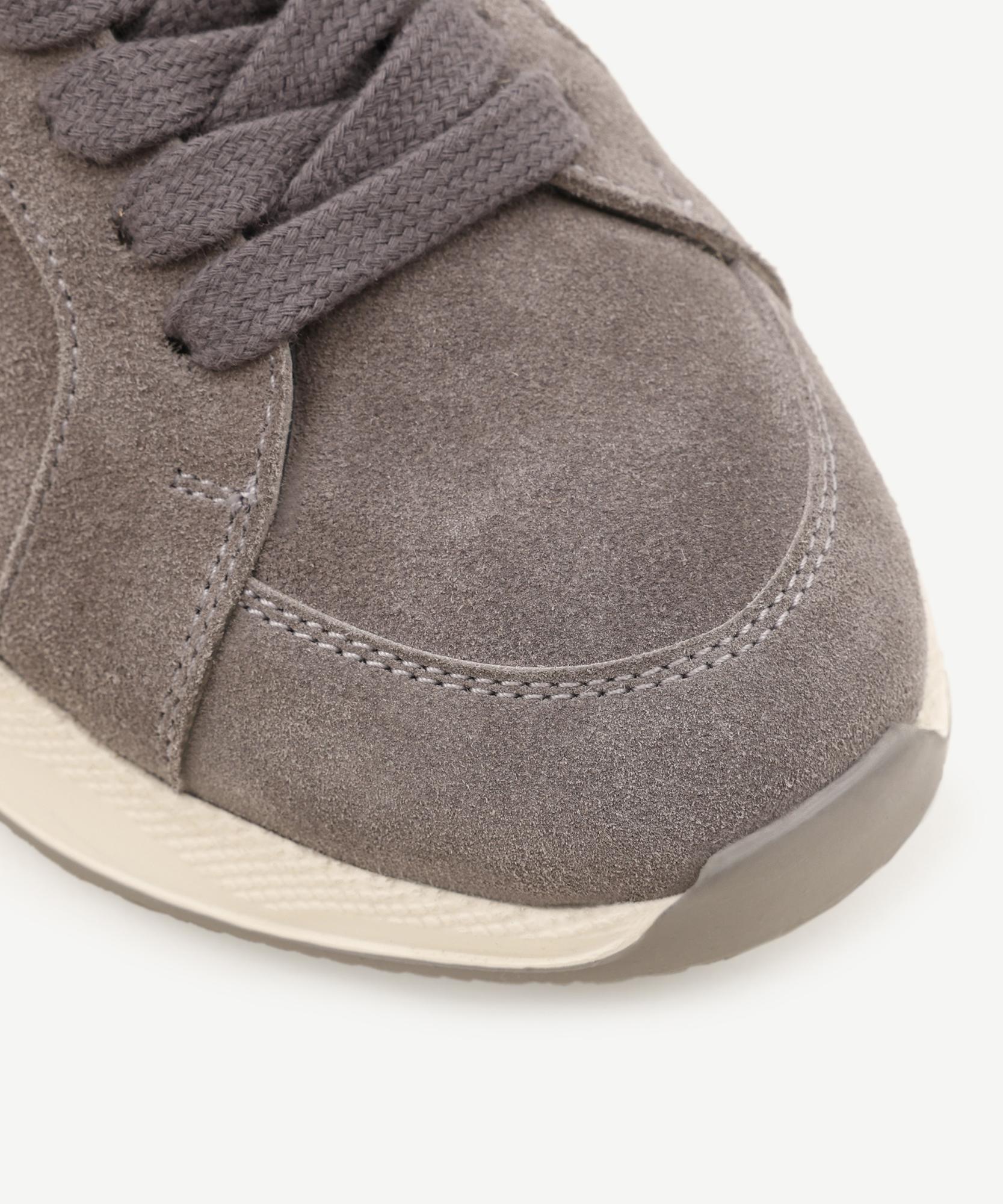 YARGICI Tay Tüyü Detaylı Deri Sneaker
