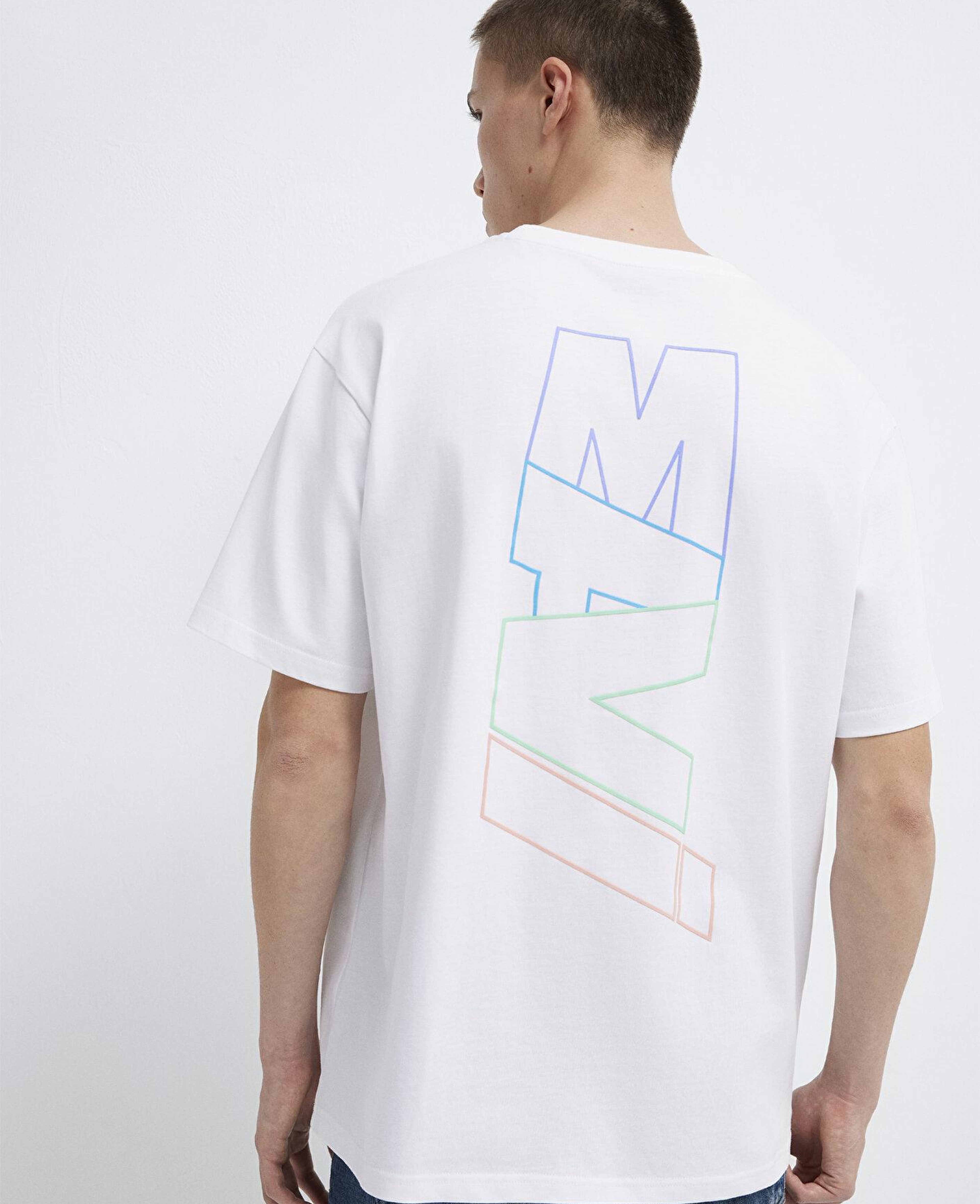 Mavi Mavi Logo Sırt Baskılı Beyaz Tişört Loose Fit / Bol Rahat Kesim 0612350-620