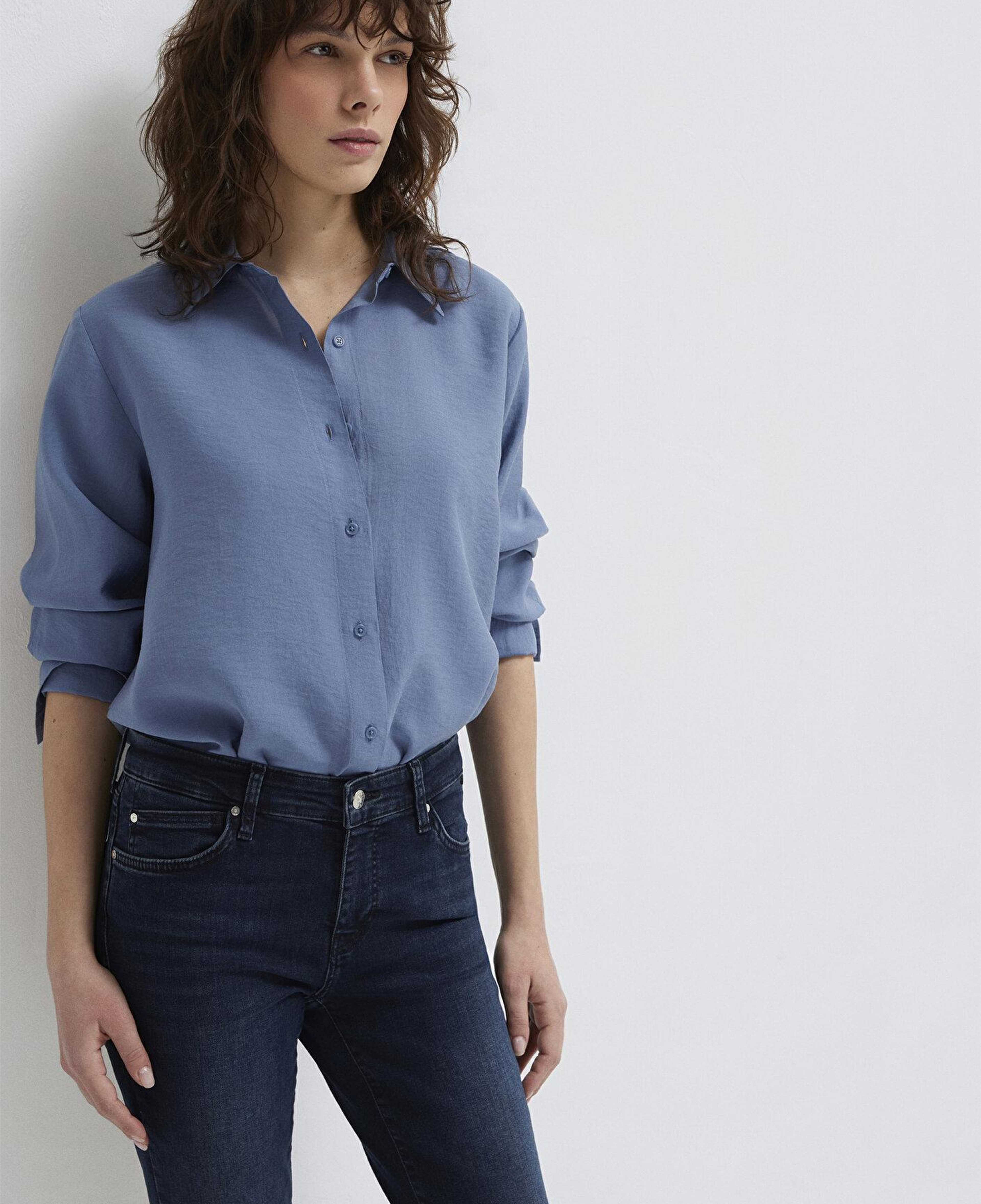 Mavi Soft-Premium Mavi (TENCEL™) Liyosel Karışımlı Gömlek Loose Fit / Bol Rahat Kesim 1211373-70728