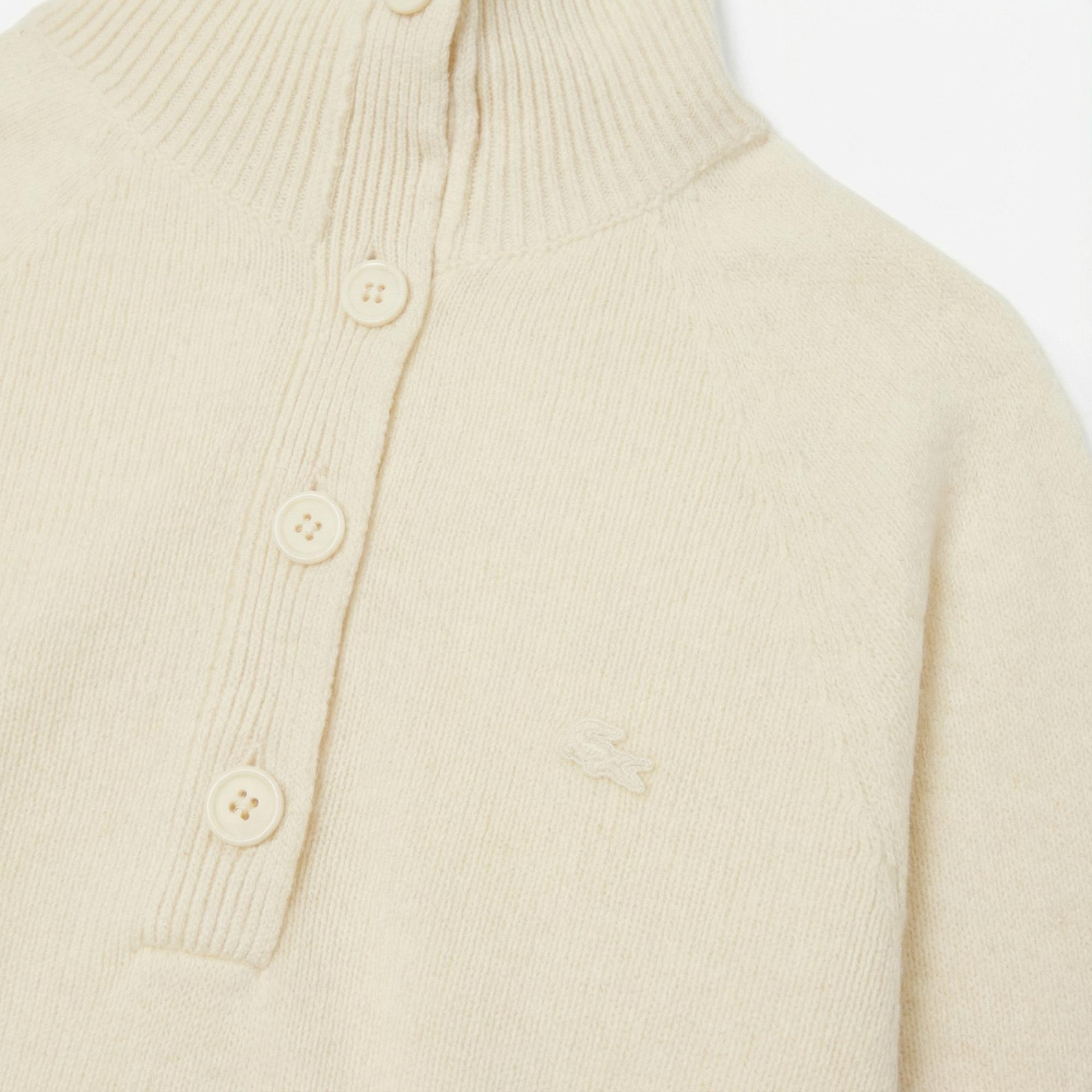 Lacoste Kadın Classic Fit Dik Yaka Krem Kazak