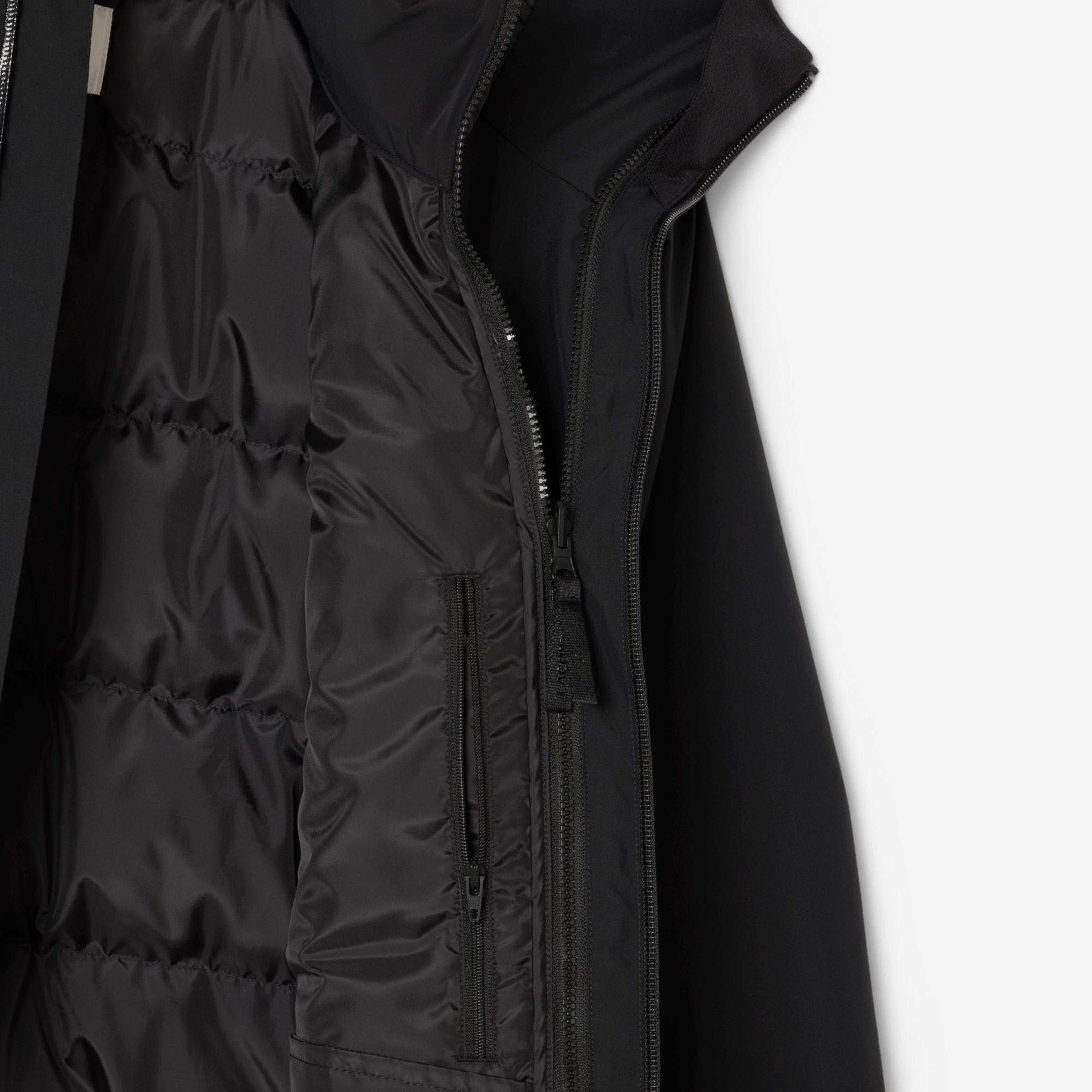 Lacoste Erkek Classic Fit Kapüşonlu Siyah Mont