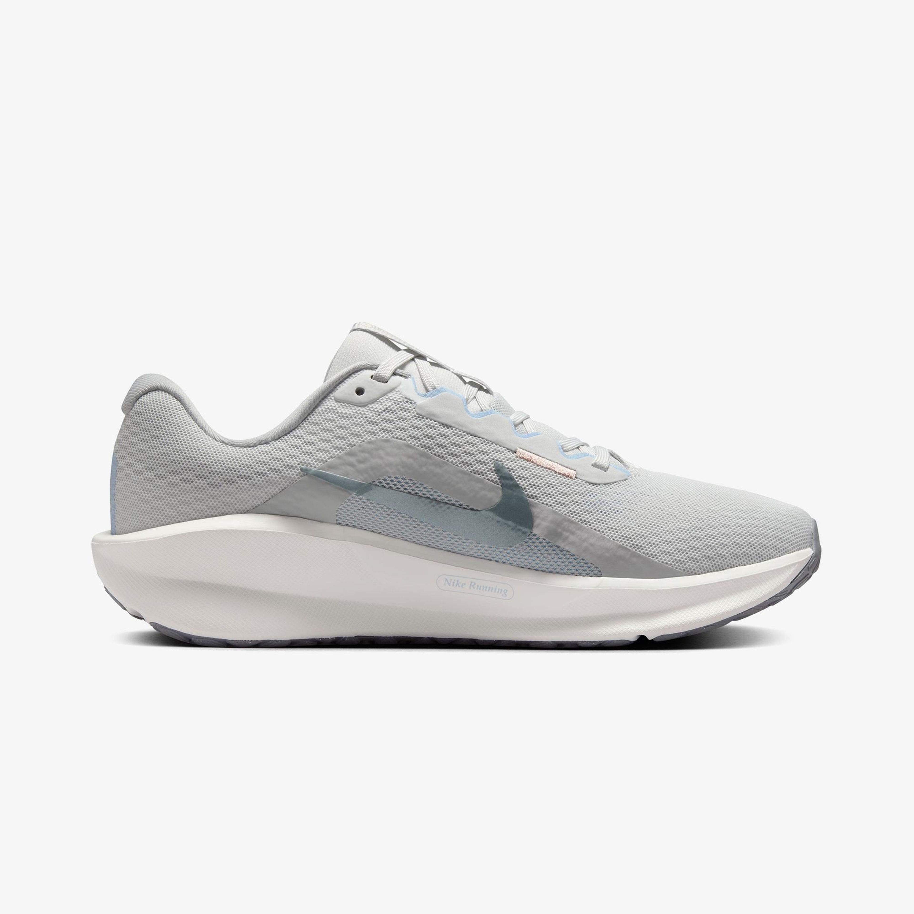 Nike Downshifter 13 Kadın Gri Koşu Ayakkabısı