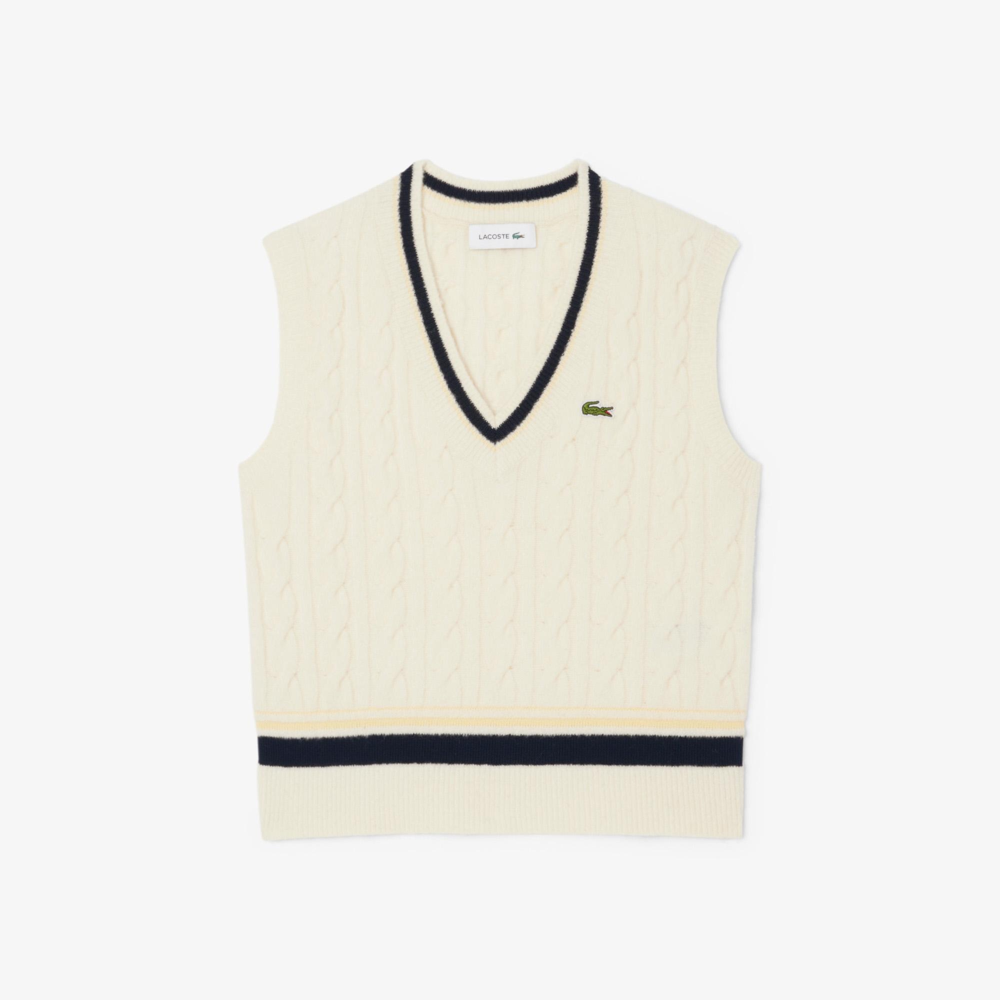 Kadın Classic Fit V Yaka Krem Süveter