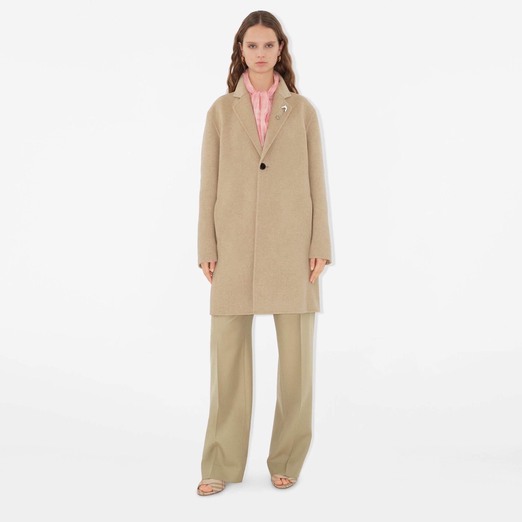 Burberry Giu Cashmere Kadın Bej Palto