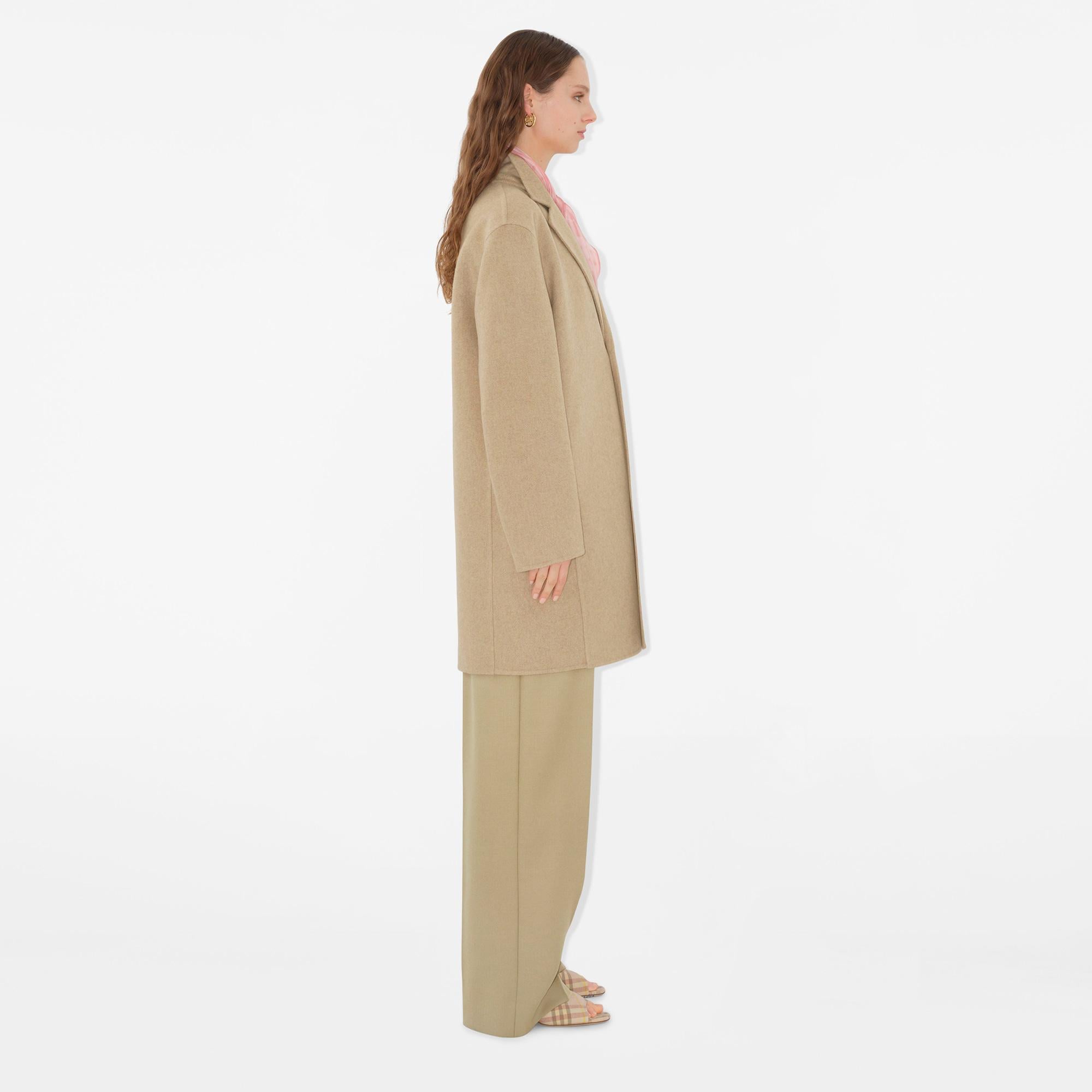 Burberry Giu Cashmere Kadın Bej Palto