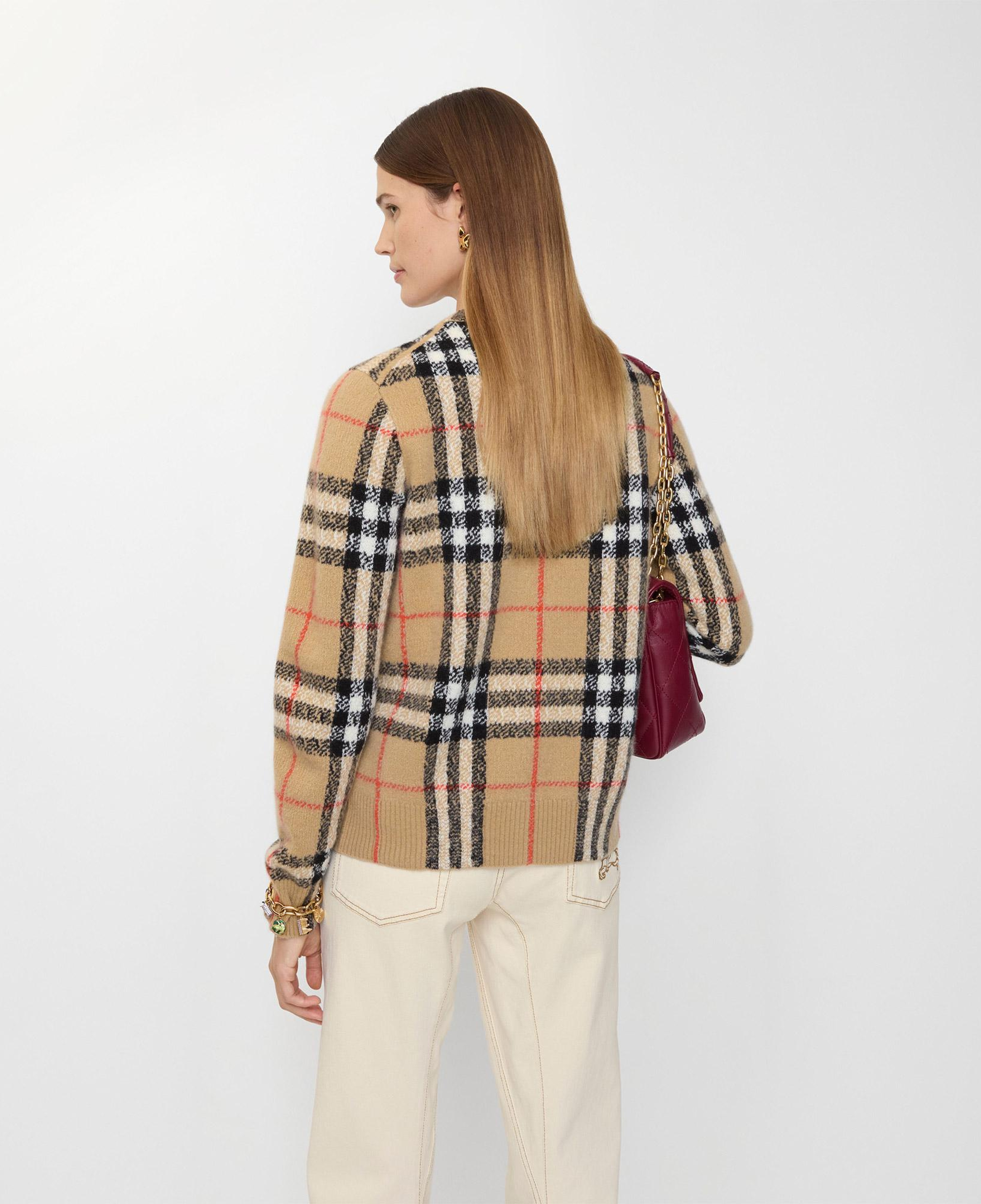Burberry Clara Kadın Bej Hırka