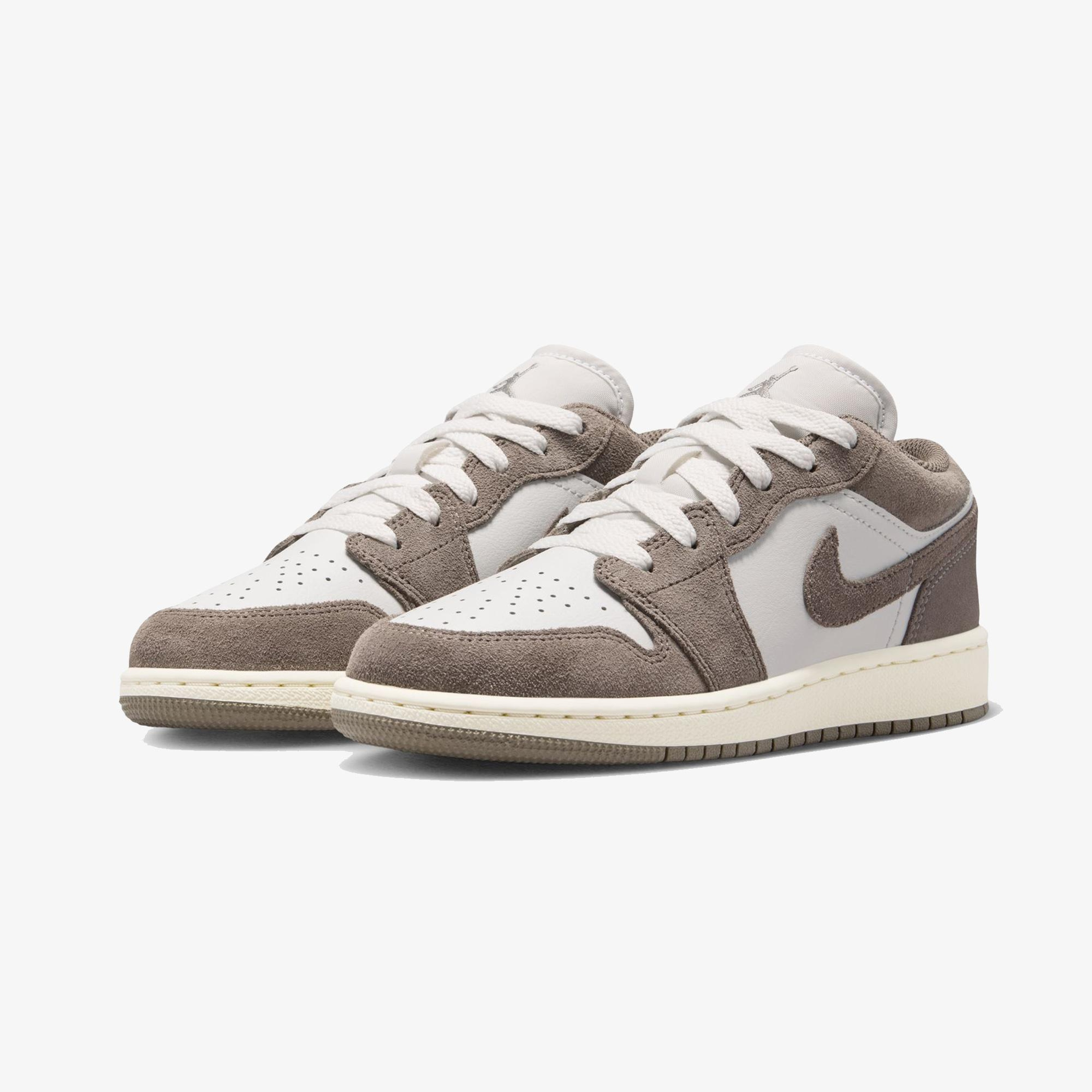 Jordan Air 1 Low Bej Spor Ayakkabı