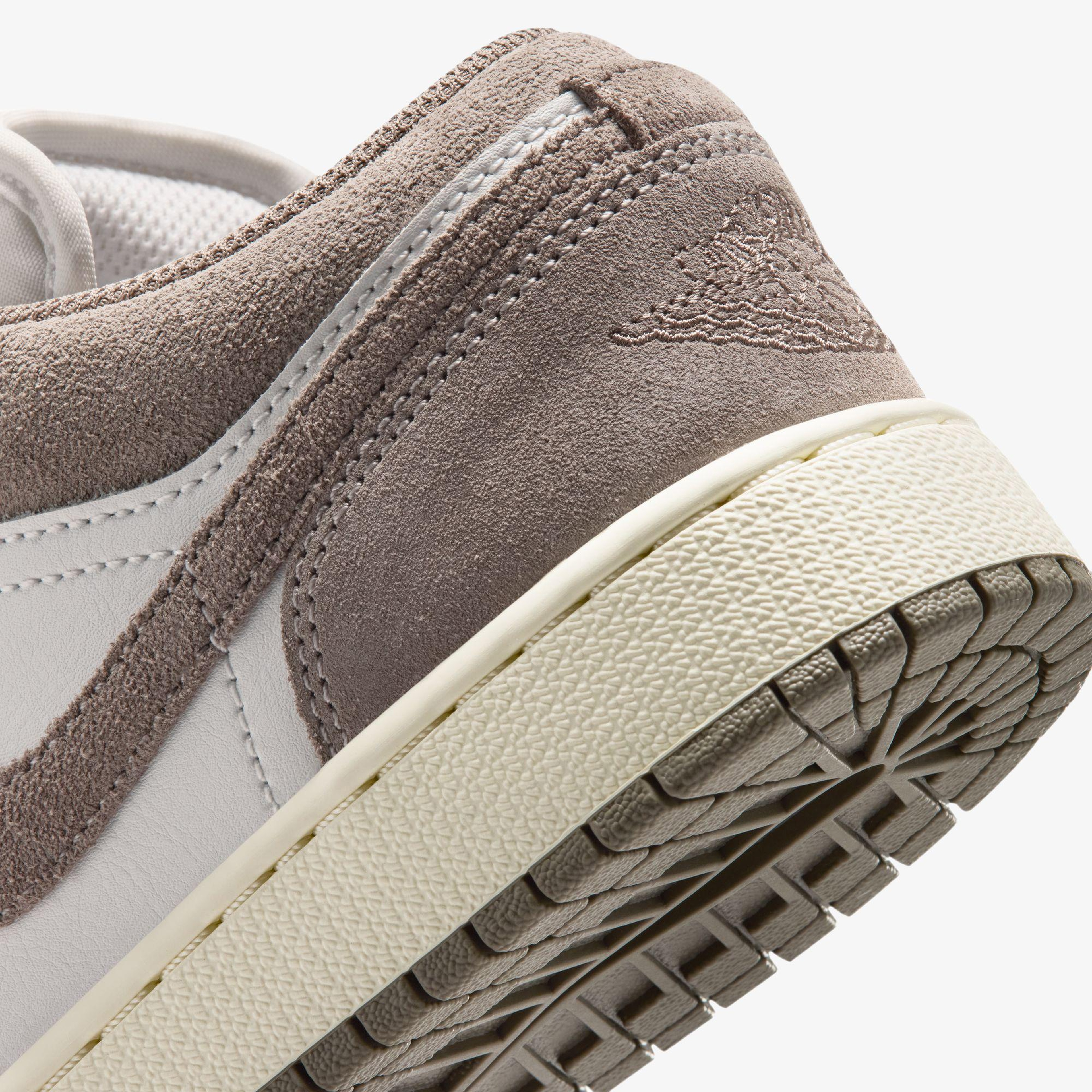 Jordan Air 1 Low Bej Spor Ayakkabı