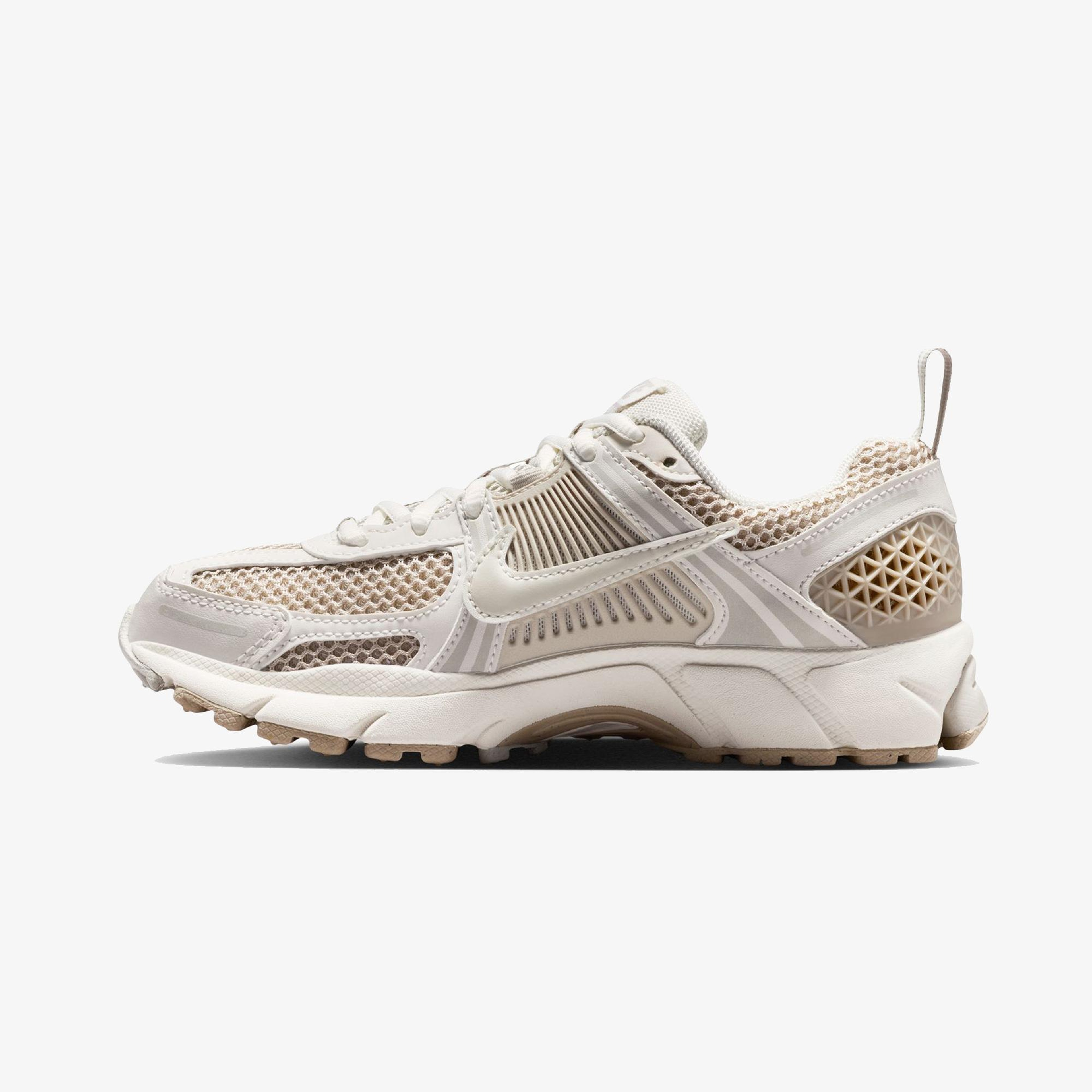 Nike Vomero 5 Bej Spor Ayakkabı
