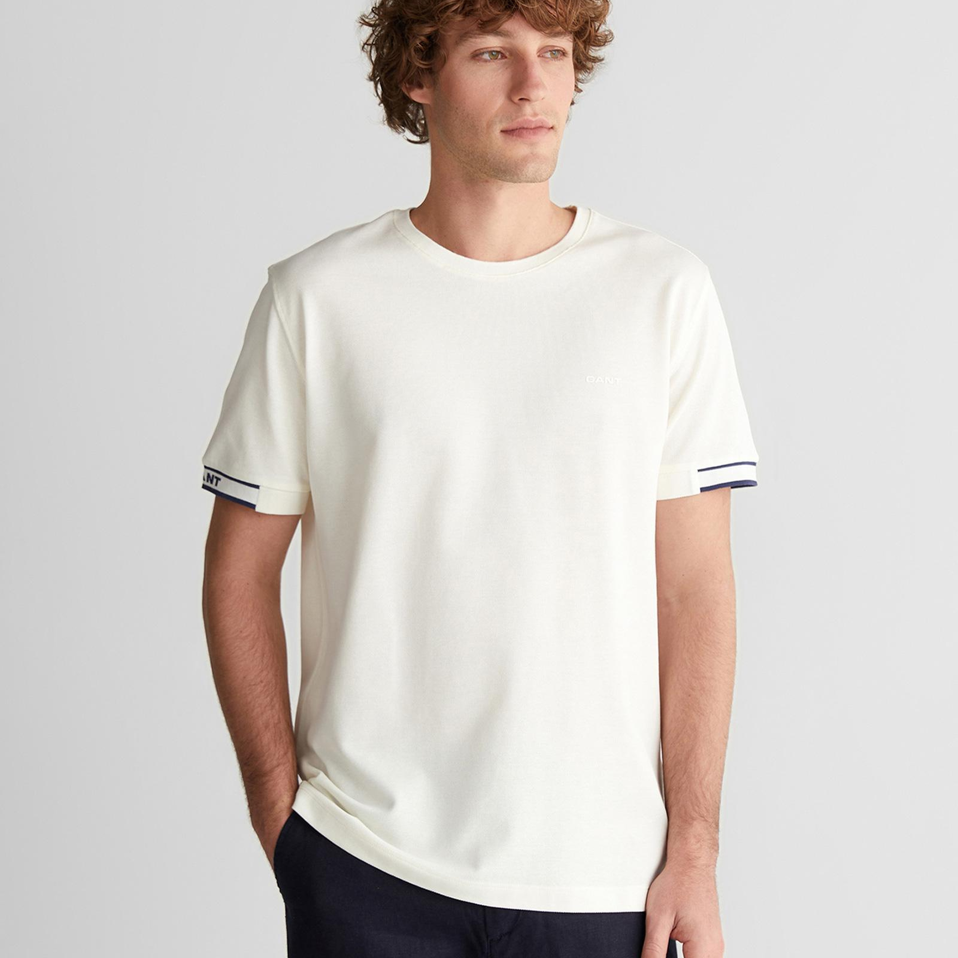 GANT Erkek Beyaz Kısa Kollu T-Shirt
