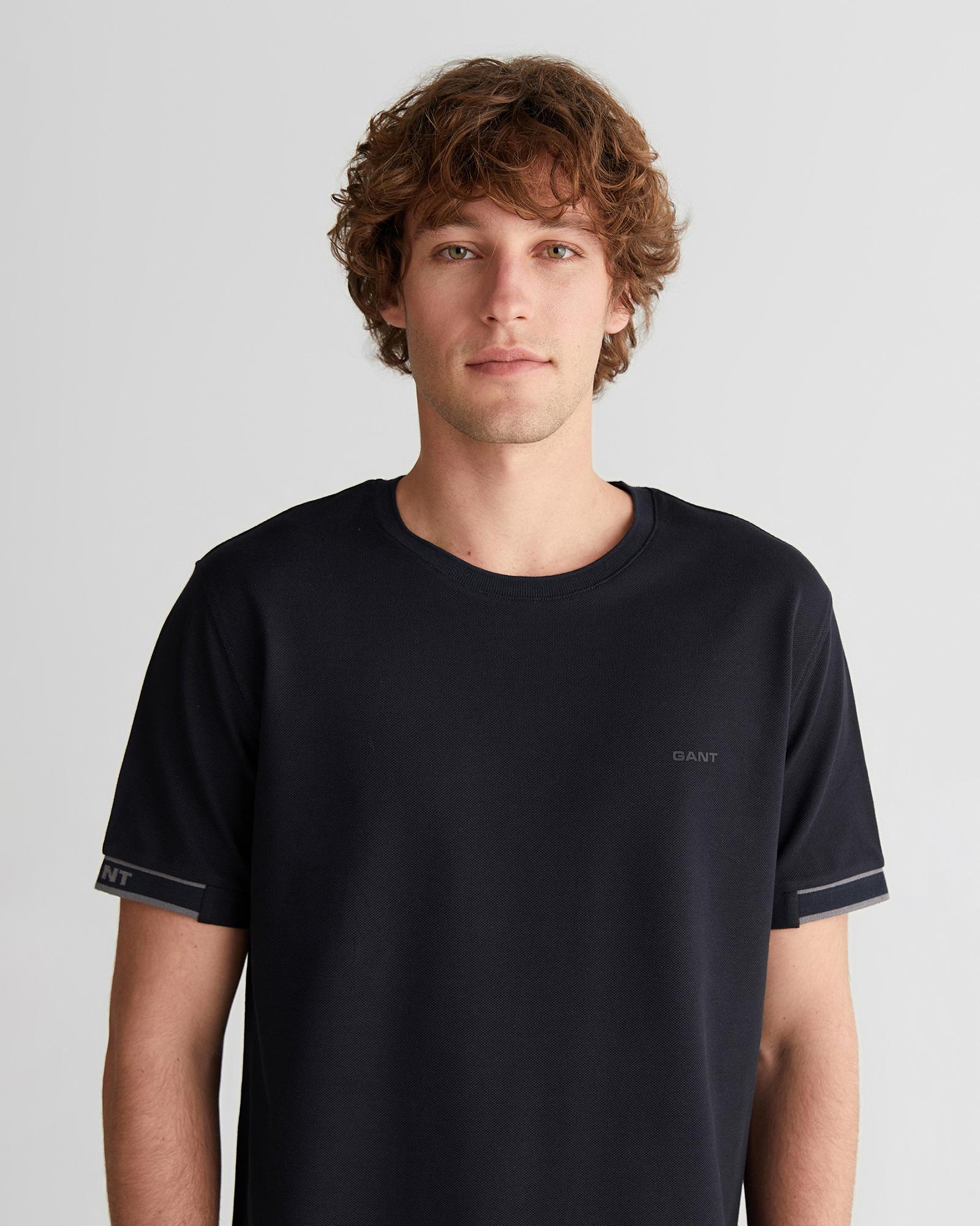 GANT Erkek Siyah Regular Fit T-Shirt
