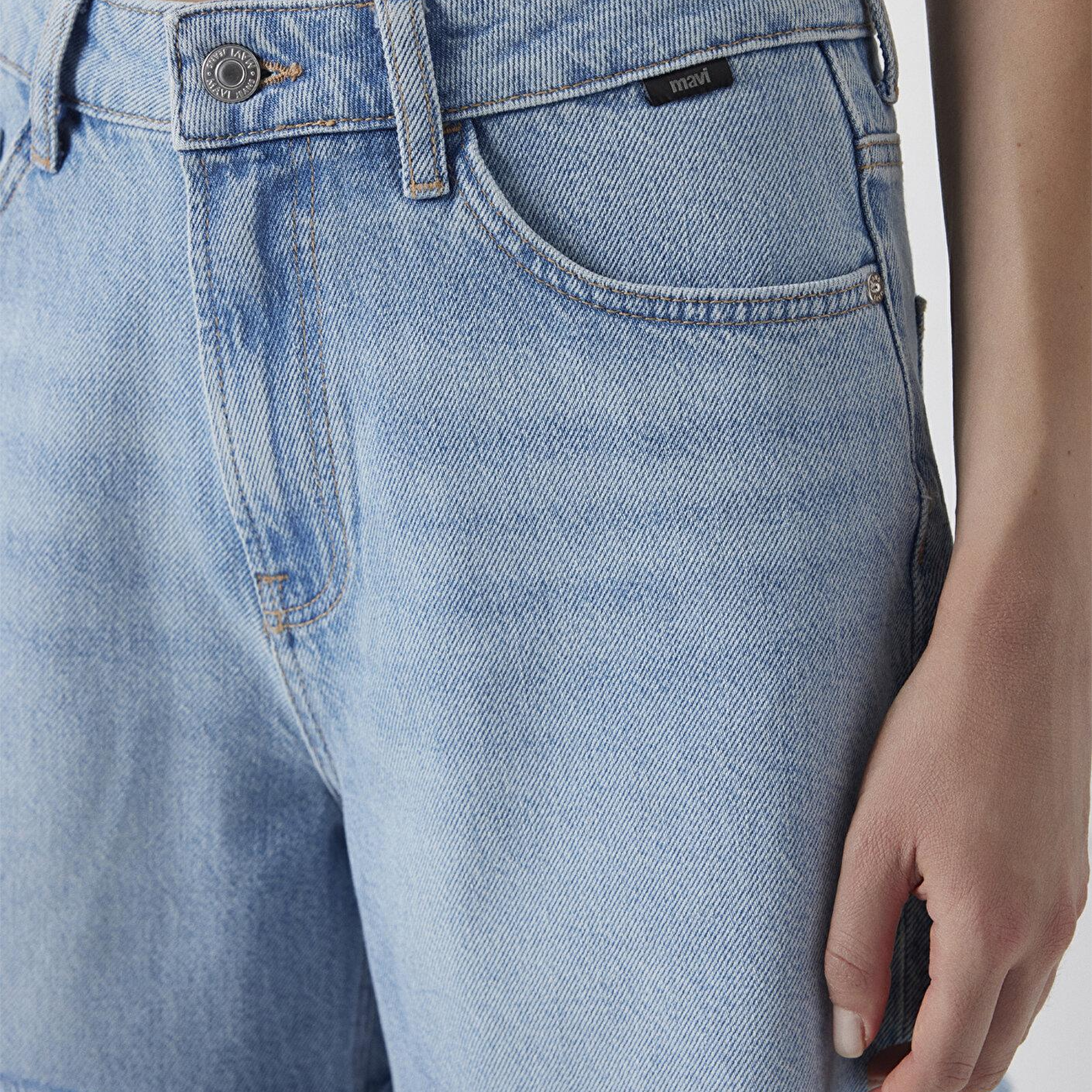 Mavi Millie 90lar Açık Mavi Jean Şort 14589A3193