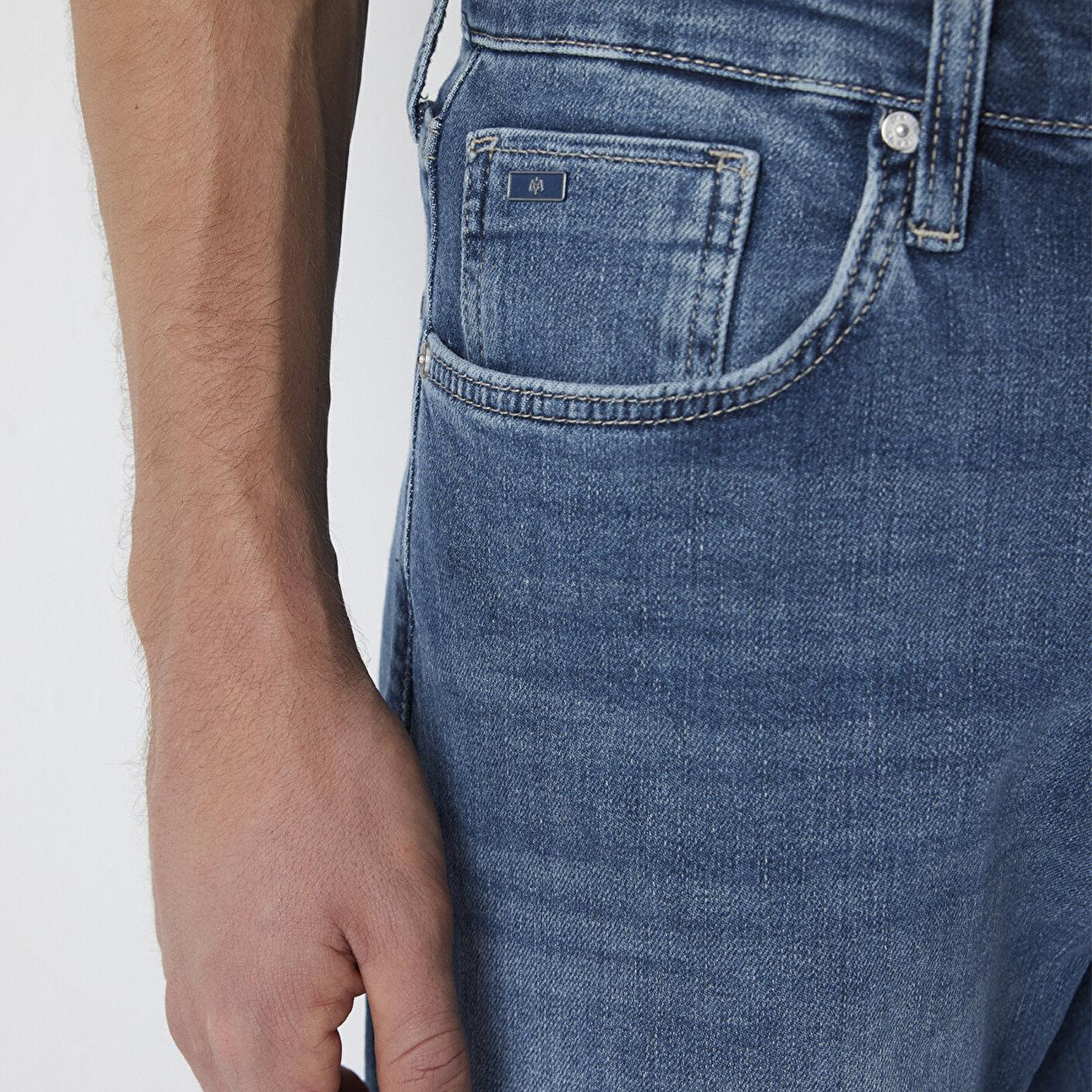 Mavi Lisbon Classic Denim Koyu Indigo Mavisi Jean Pantolon 0010039-A3934