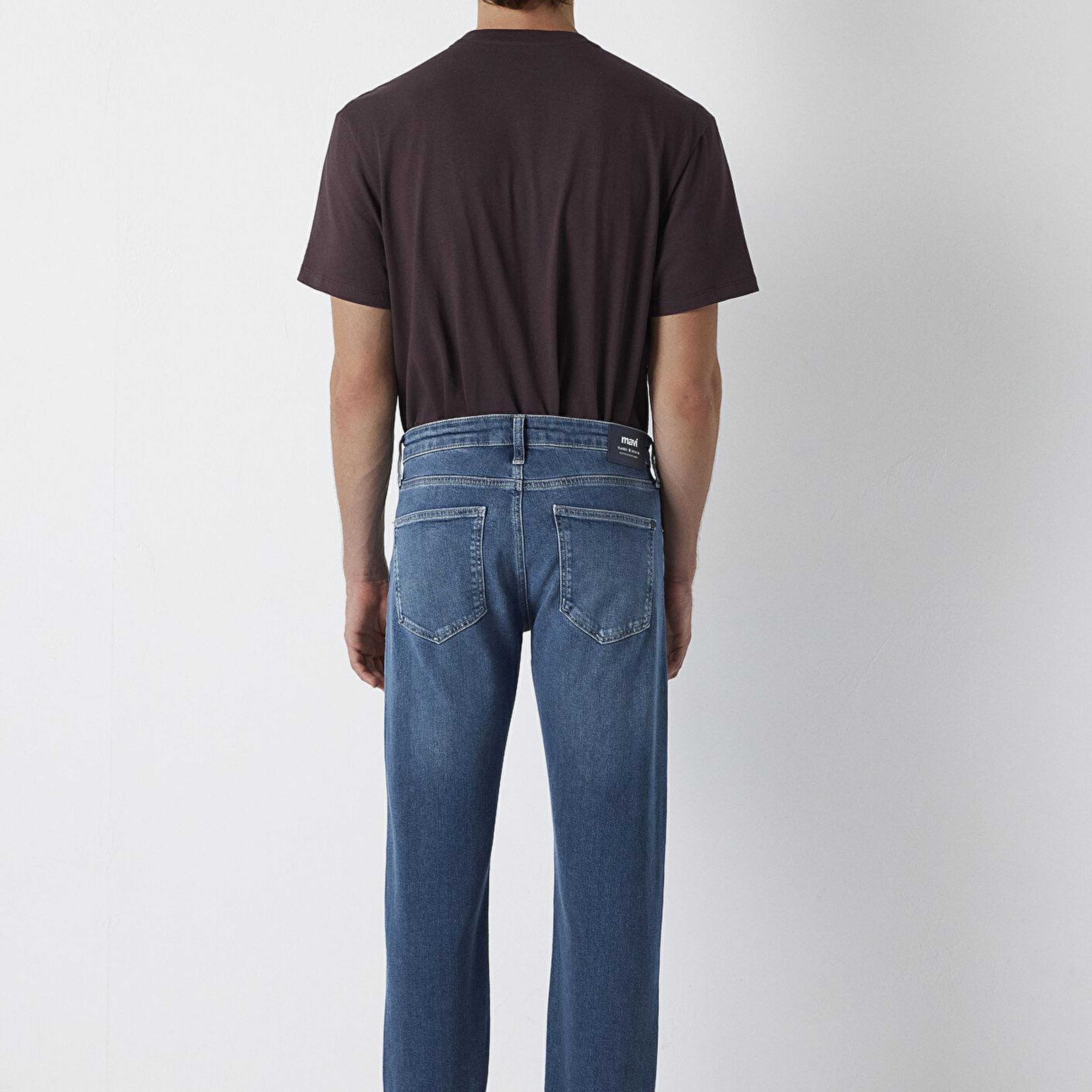 Mavi Lisbon Classic Denim Koyu Indigo Mavisi Jean Pantolon 0010039-A3934