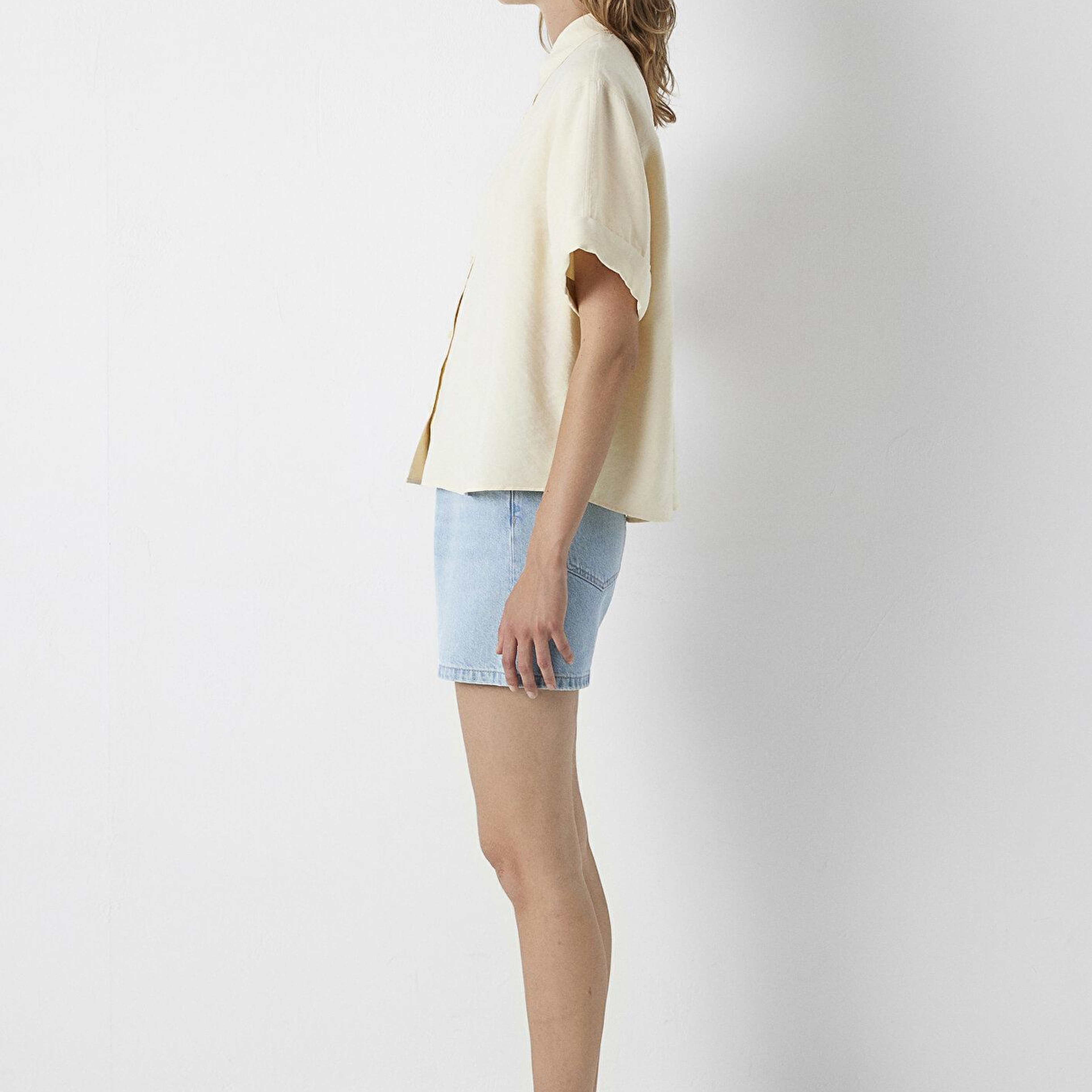 Mavi Modal (Tencel™) Karışımlı Ekru Gömlek Oversize / Geniş Kesim 1211488-70067