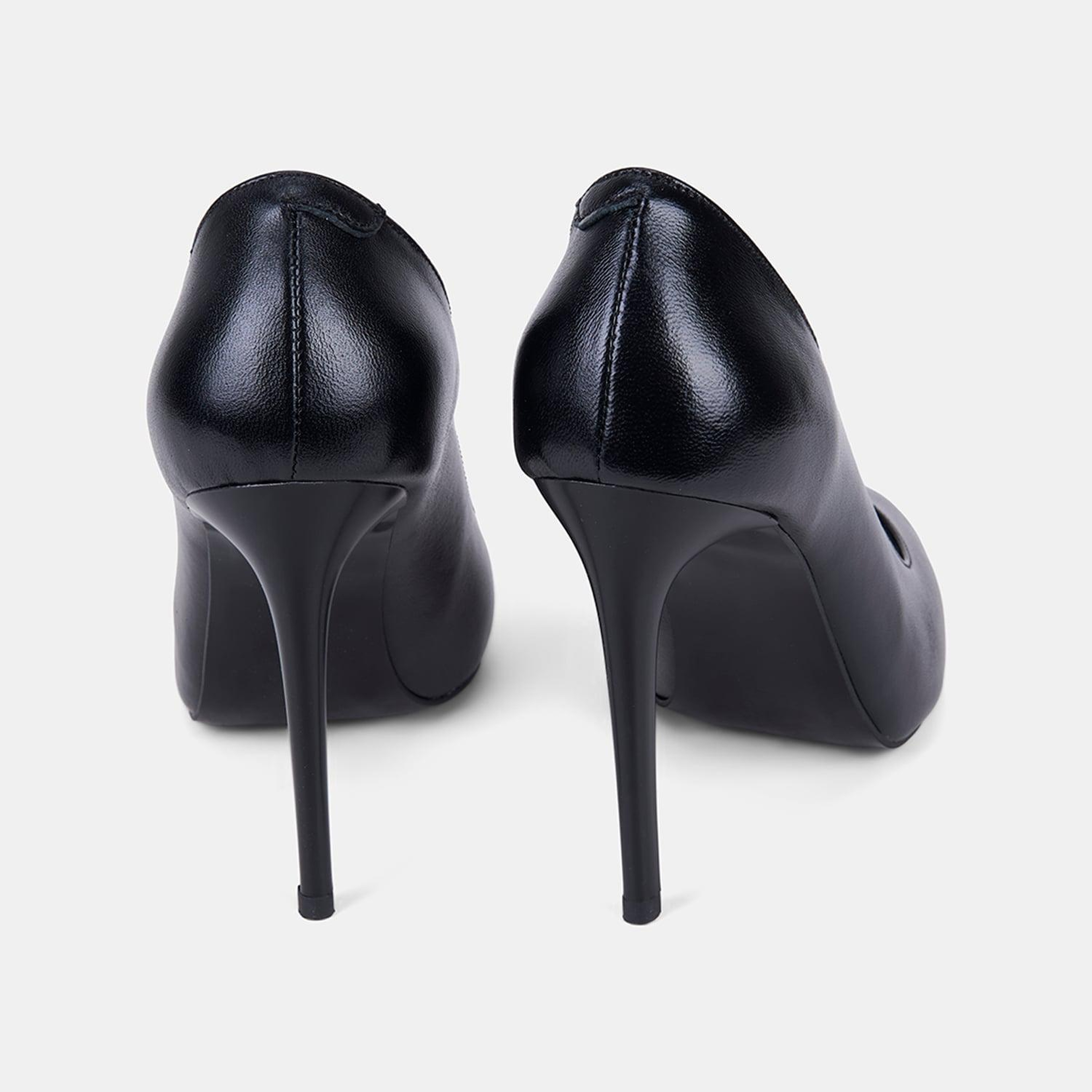 Kadın Siyah Sivri Burunlu Klasik Deri Stiletto