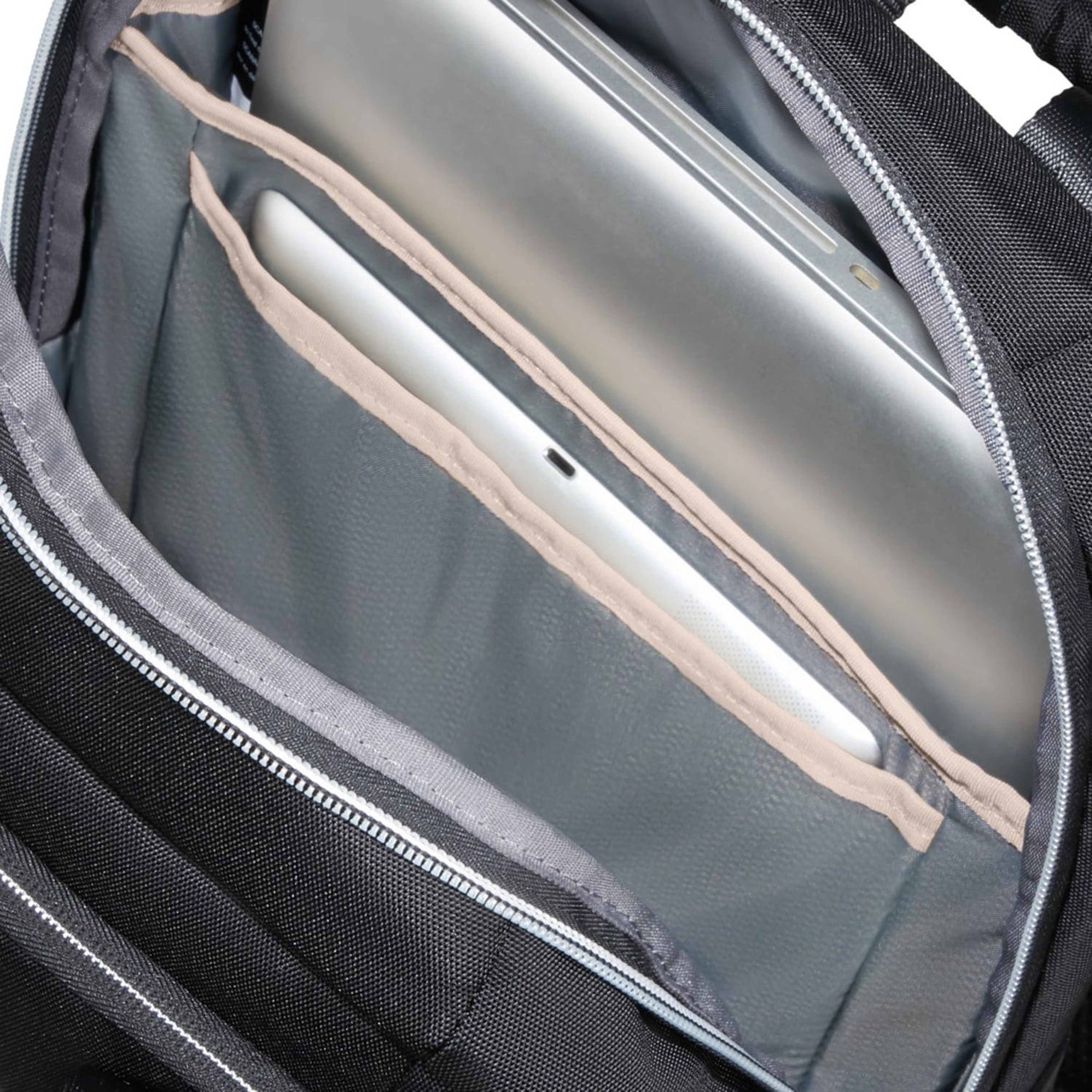 Samsonite Guardit Classy Siyah 2.0 - Laptop Sırt Çantası 14.1"