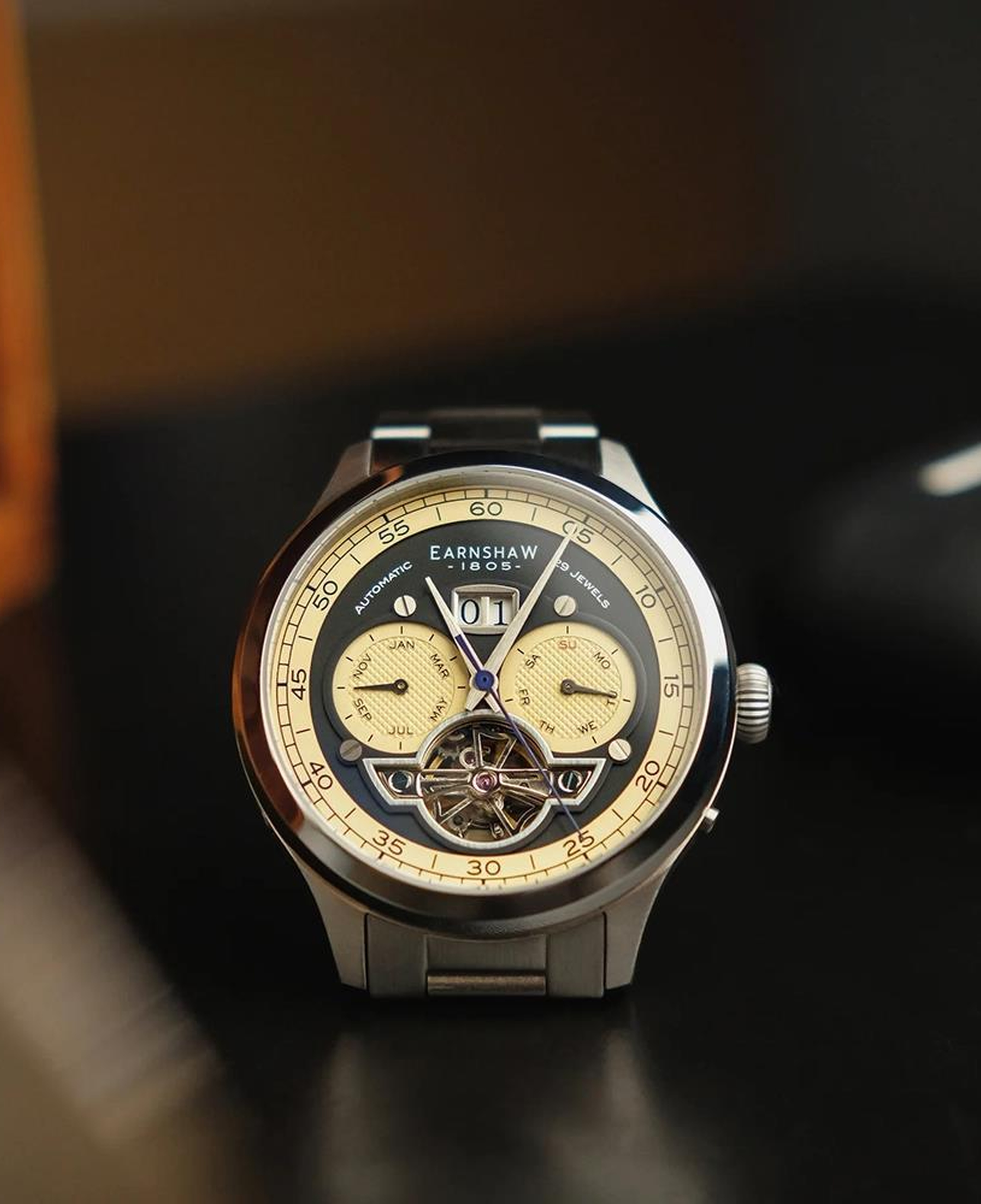 EARNSHAW ES-8187-22 Erkek Kol Saati
