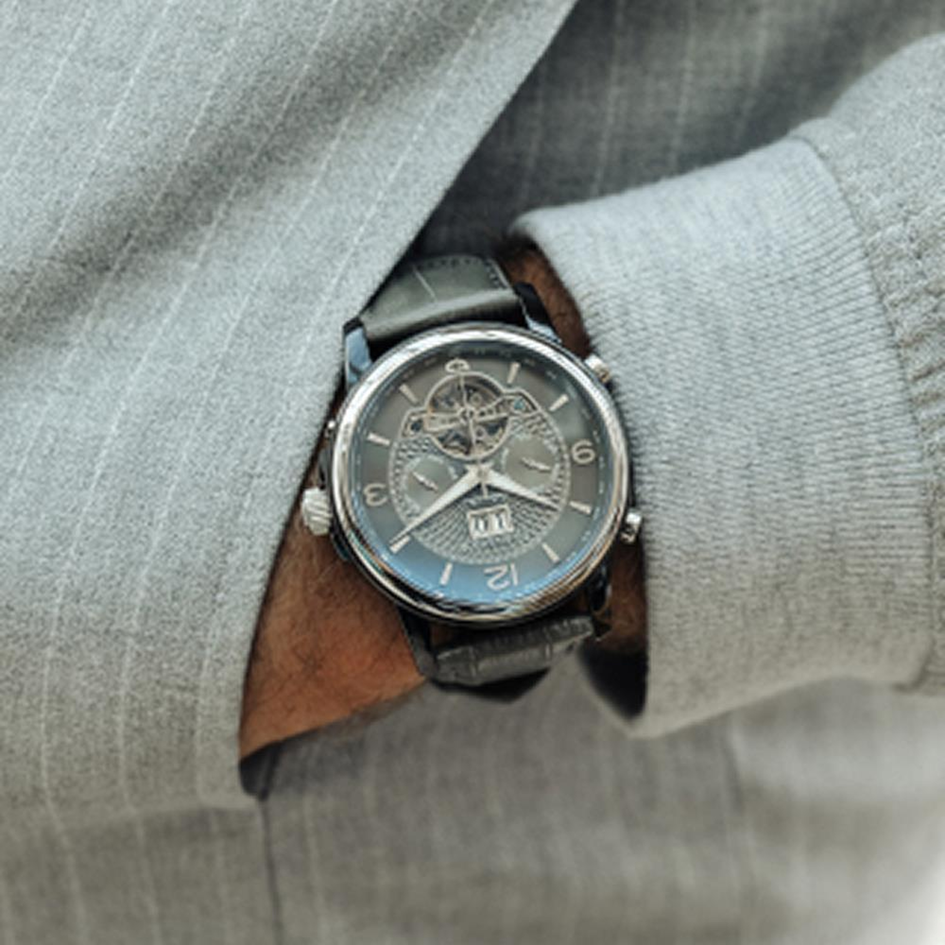 EARNSHAW ES-8177-05 Erkek Kol Saati