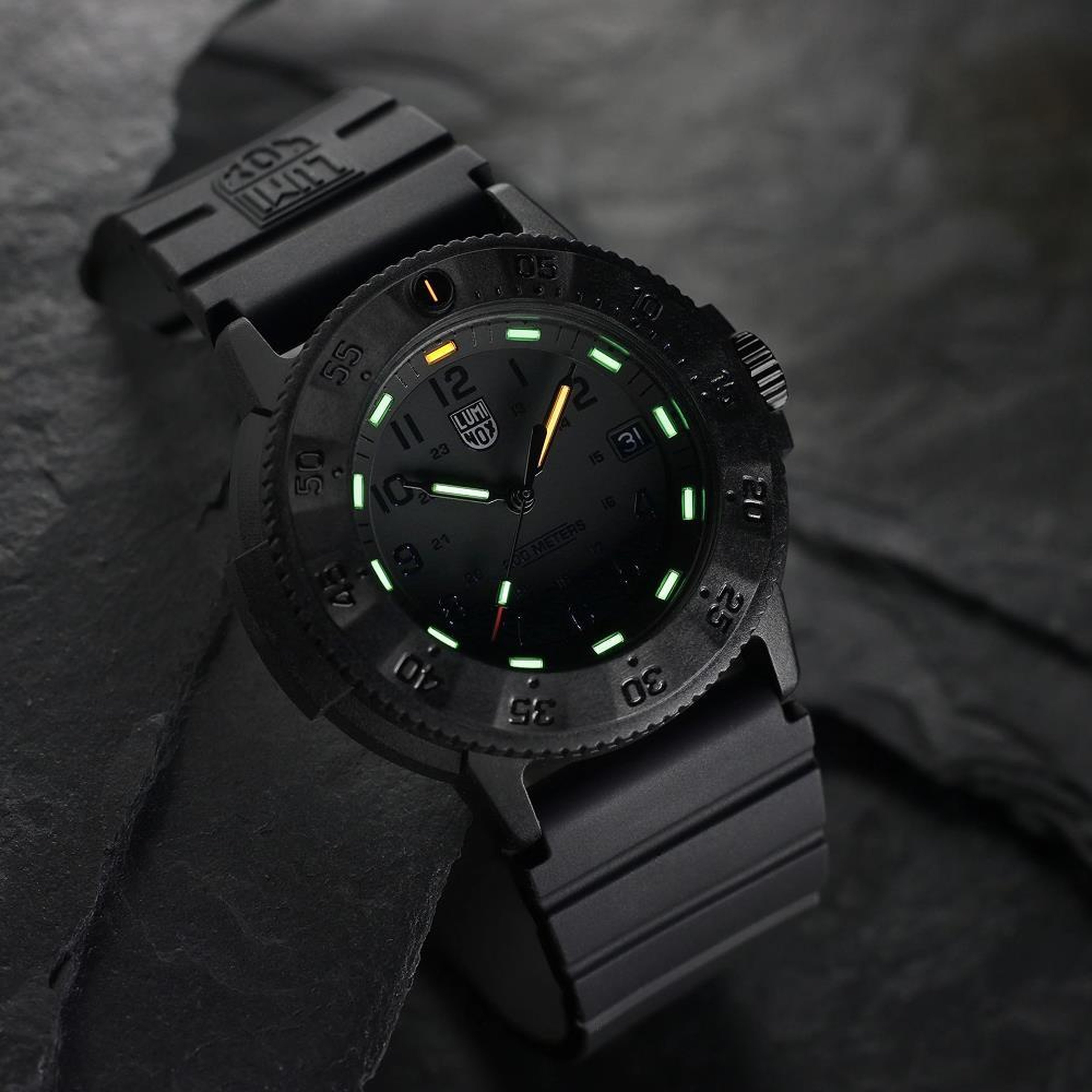 LUMINOX XS.3001.EVO.BO.S NAVY SEAL EVO (İsviçre Üretimi Ronda 515 Mekanizmalı) Erkek Kol Saati