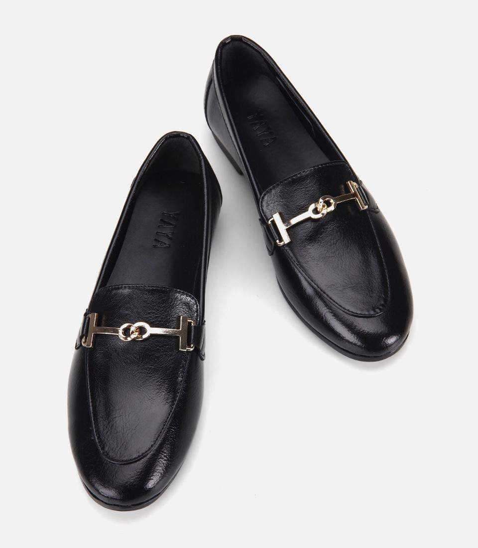 Kadın Siyah Rugan Gold Tokalı Loafer