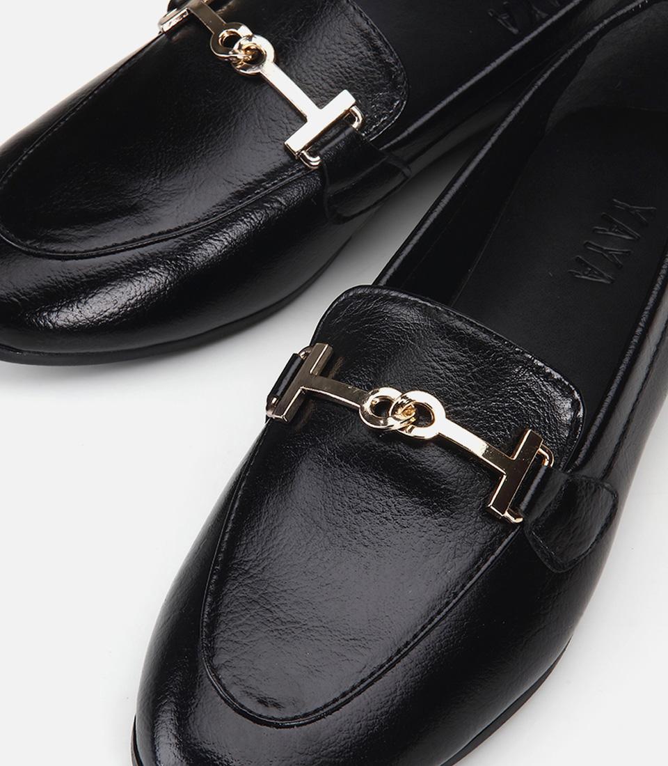 Kadın Siyah Rugan Gold Tokalı Loafer