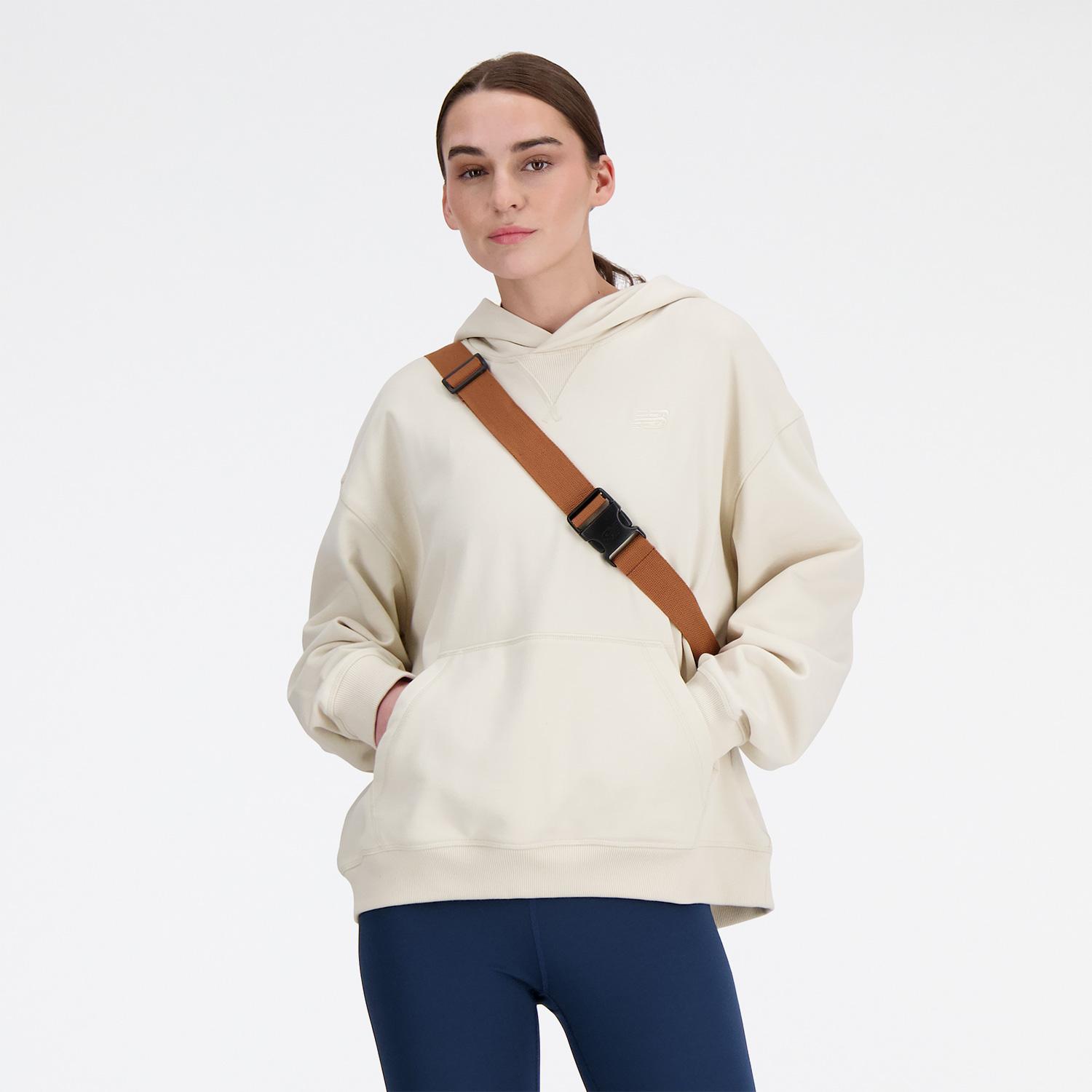 New Balance Athletics Kadın Krem Günlük Sweatshirt