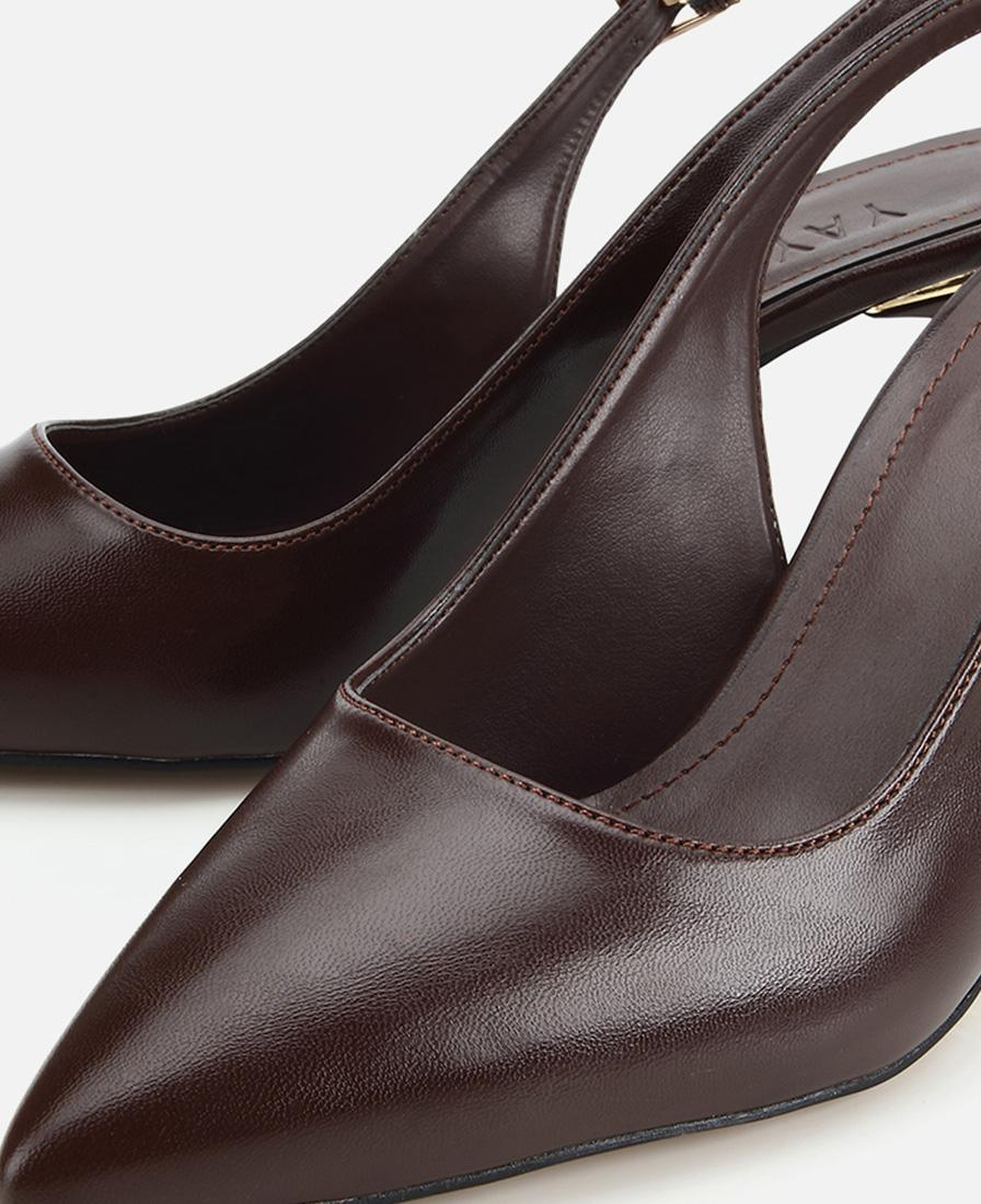 Kadın Kahverengi Sivri Burunlu Tokalı İnce Topuklu Arkası Açık Stiletto