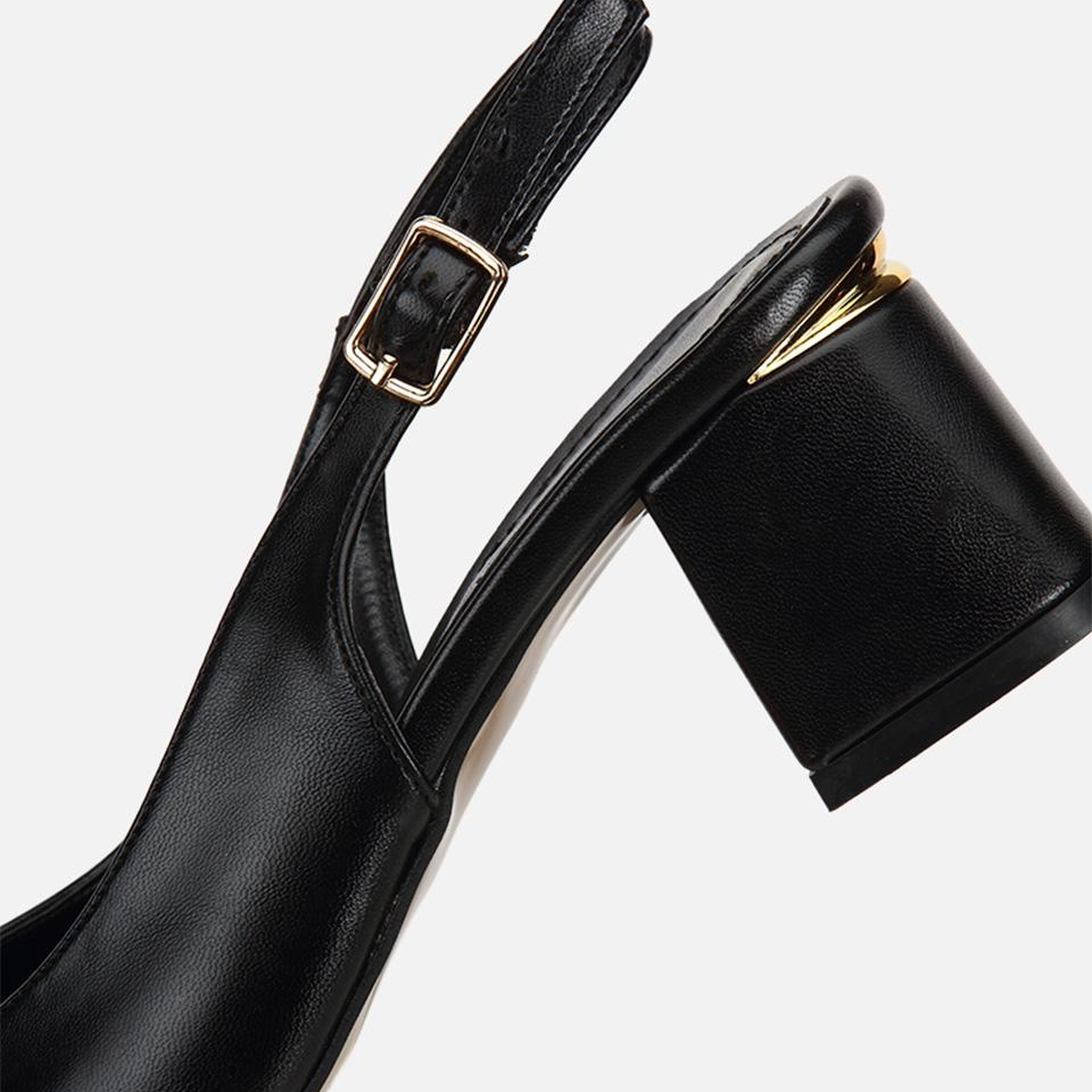 Kadın Siyah Yuvarlak Burunlu Gold Tokalı Kalın Topuklu Arkası Açık Stiletto