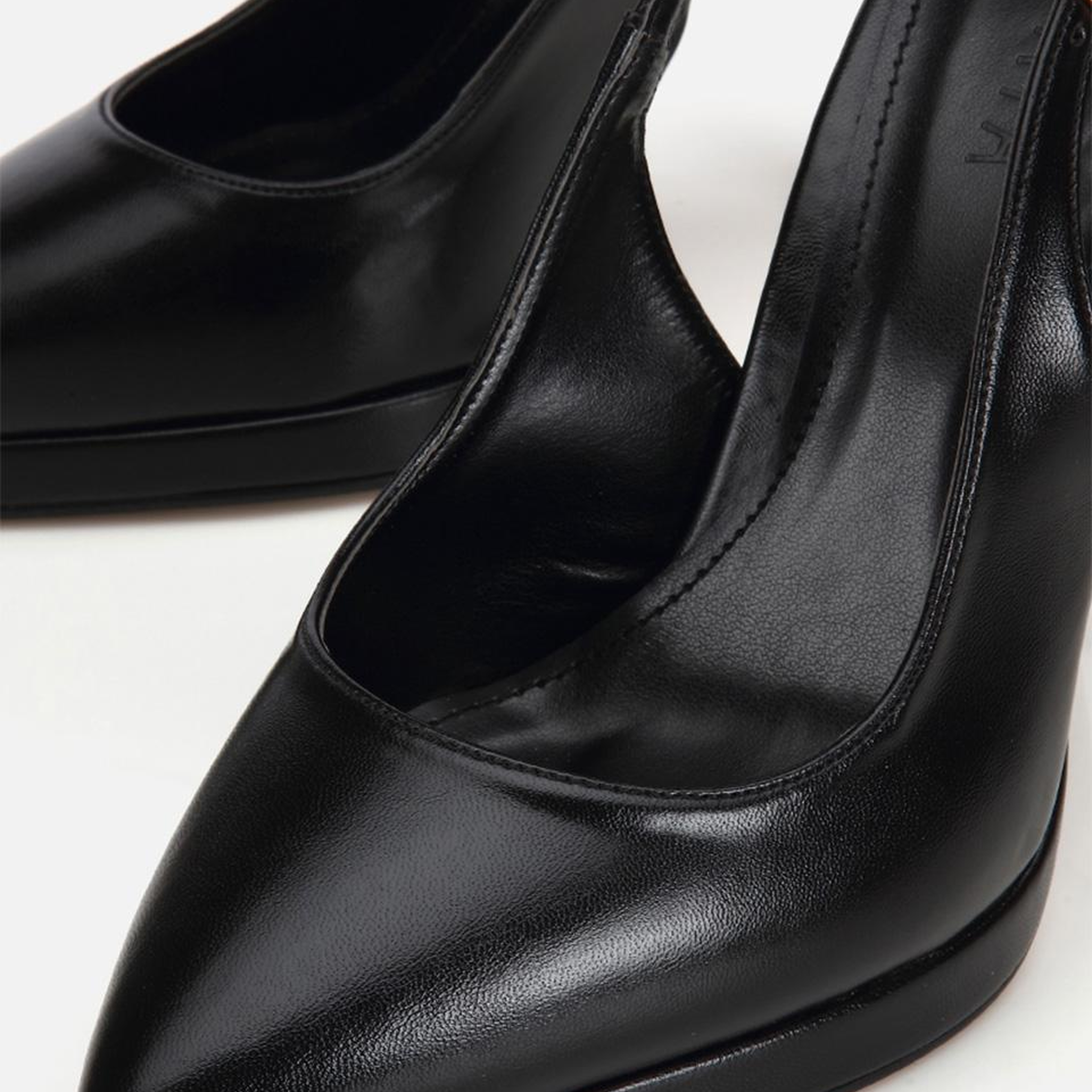 Kadın Siyah Sivri Burunlu Platformlu Yüksek Topuklu Arkası Açık Stiletto
