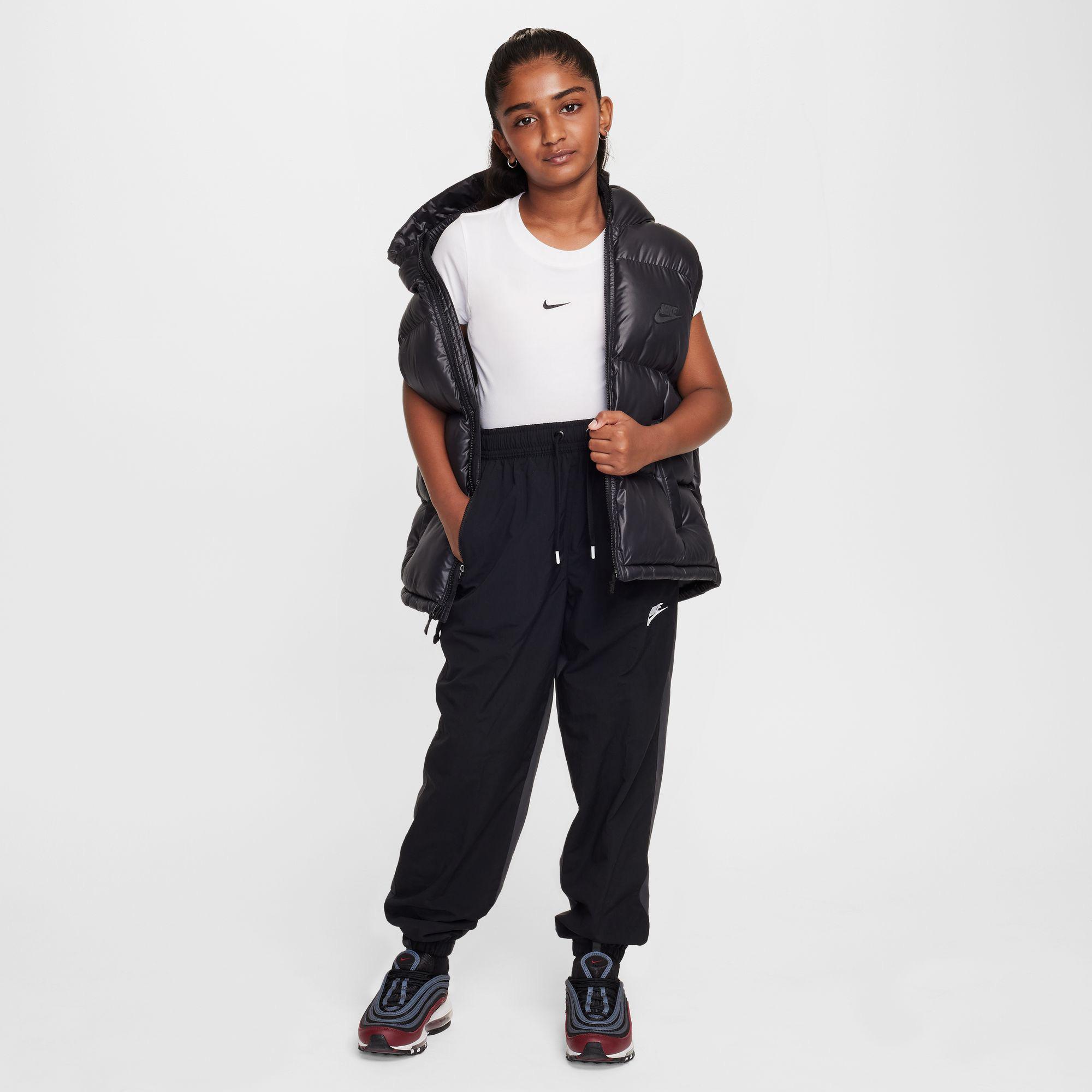 Nike Sportswear Çocuk Beyaz Crop T-Shirt