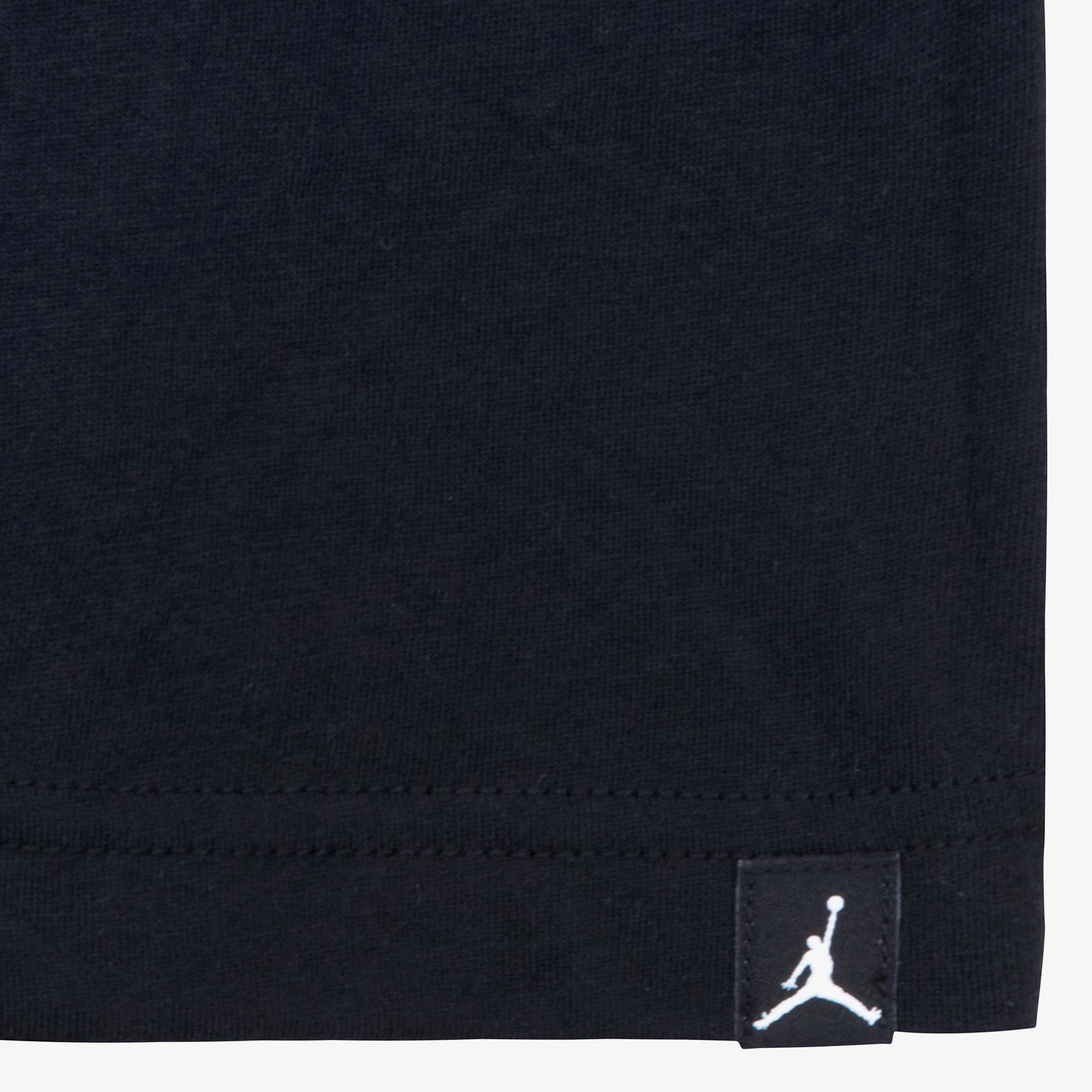 Jordan Jdb Seasonal Core 4 Çocuk Siyah Kısa Kol T-Shirt
