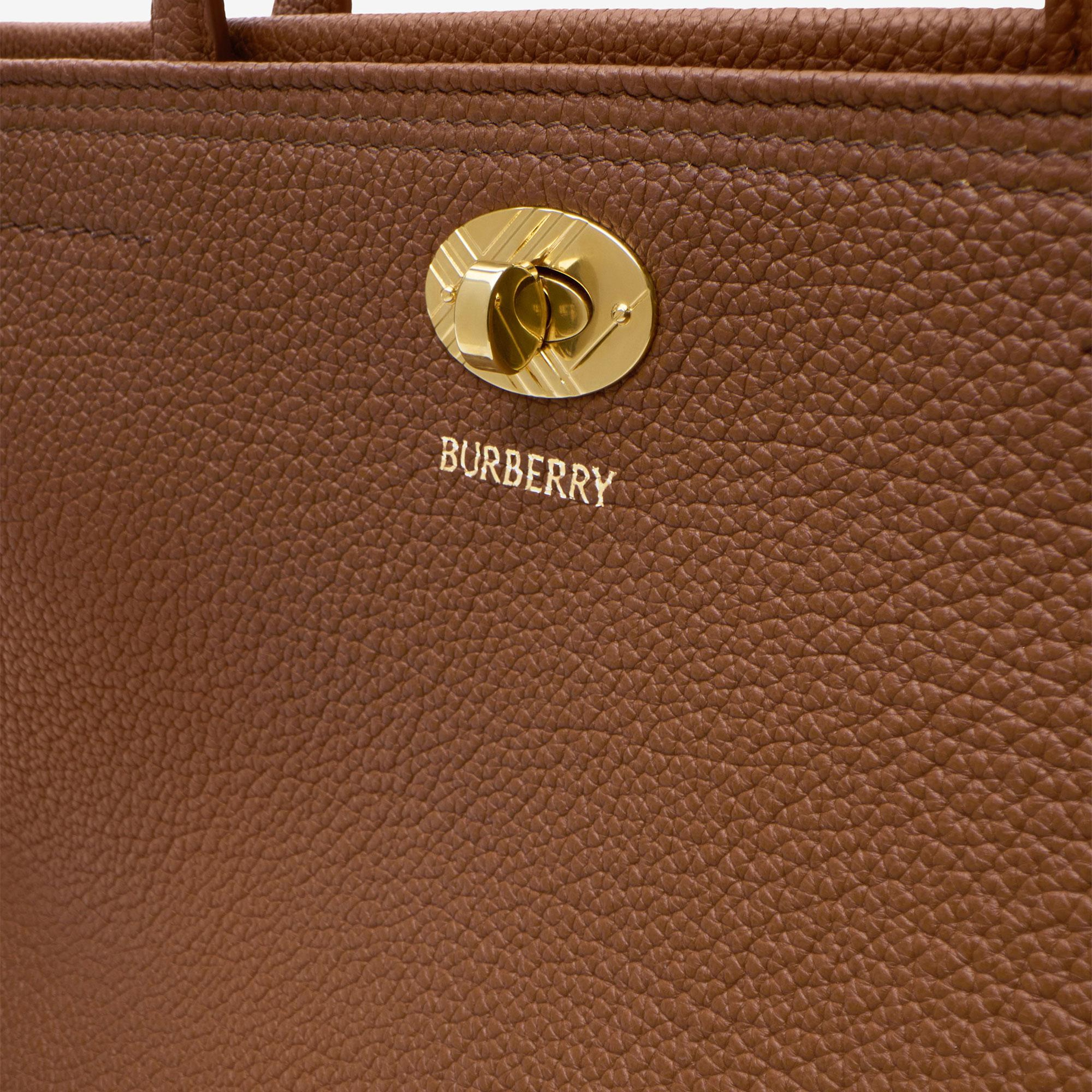 Burberry Small Cotswolds Tote Kadın Kahverengi Omuz Çantası