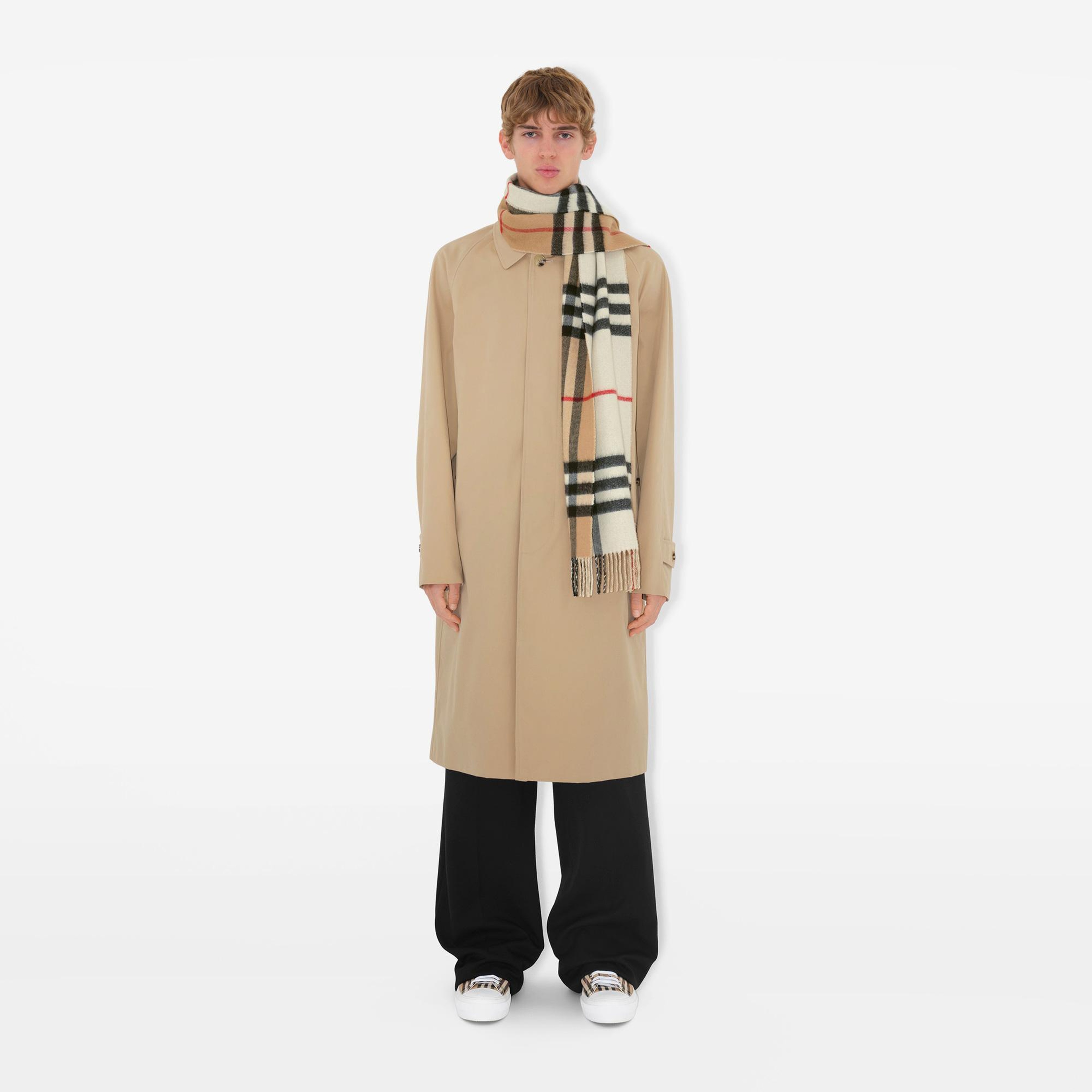 Burberry Contrast Check Cashmere Kadın Bej Atkı