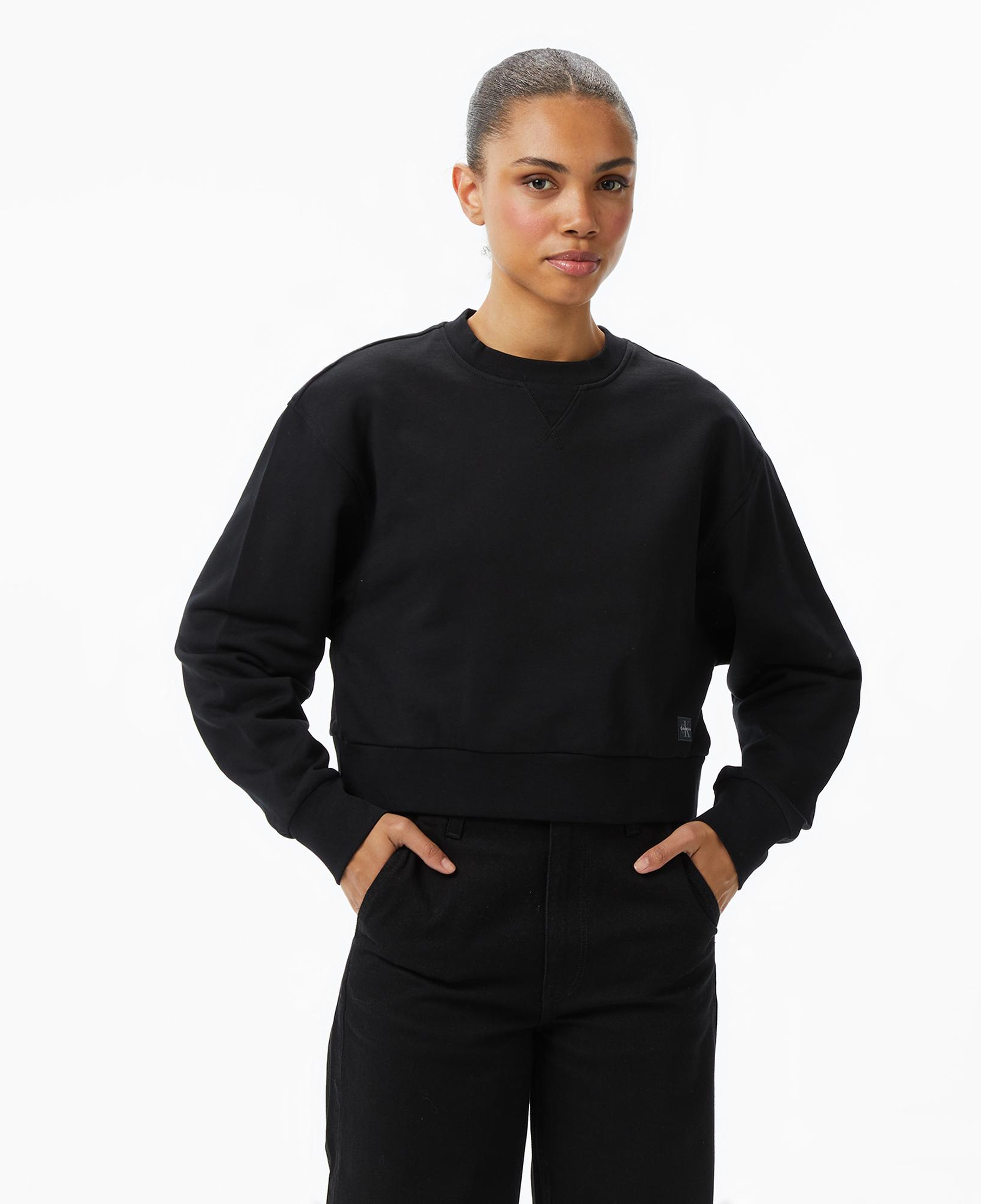 Calvin Klein Cropped Badge Logo Kadın Siyah Sweatshirt