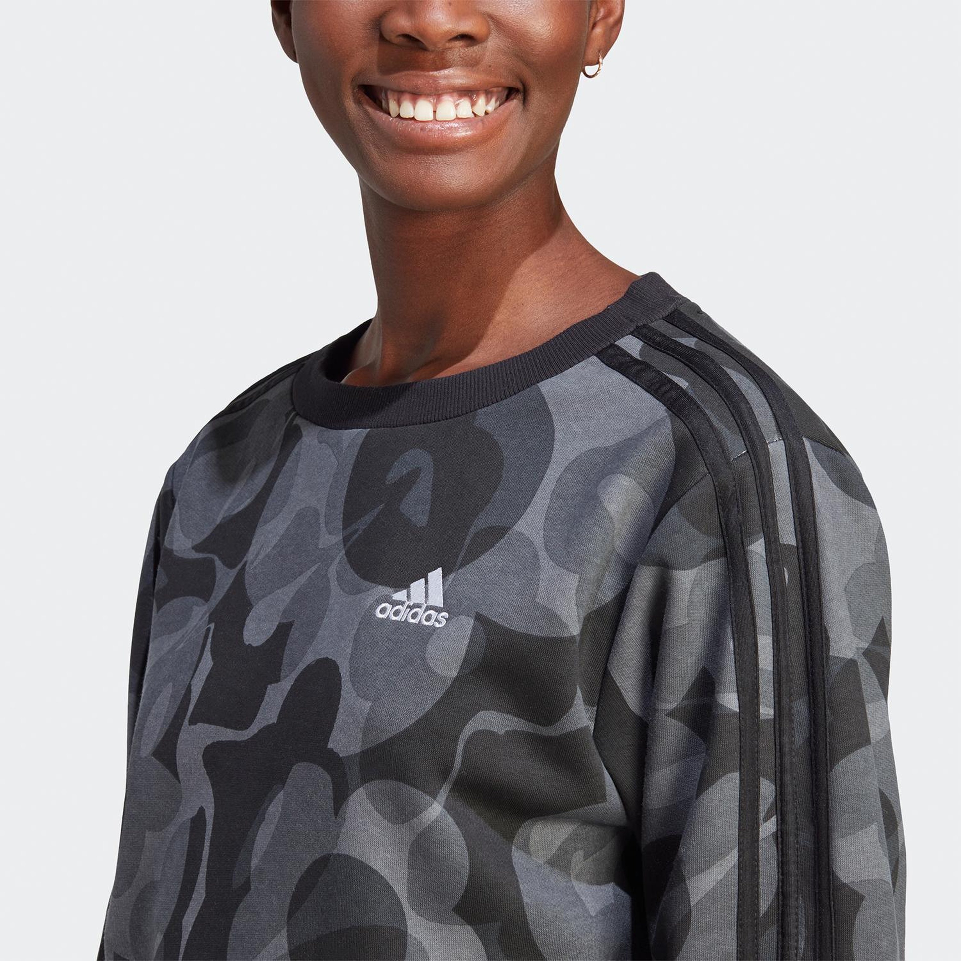 adidas Aop Kadın Gri Günlük Sweatshirt
